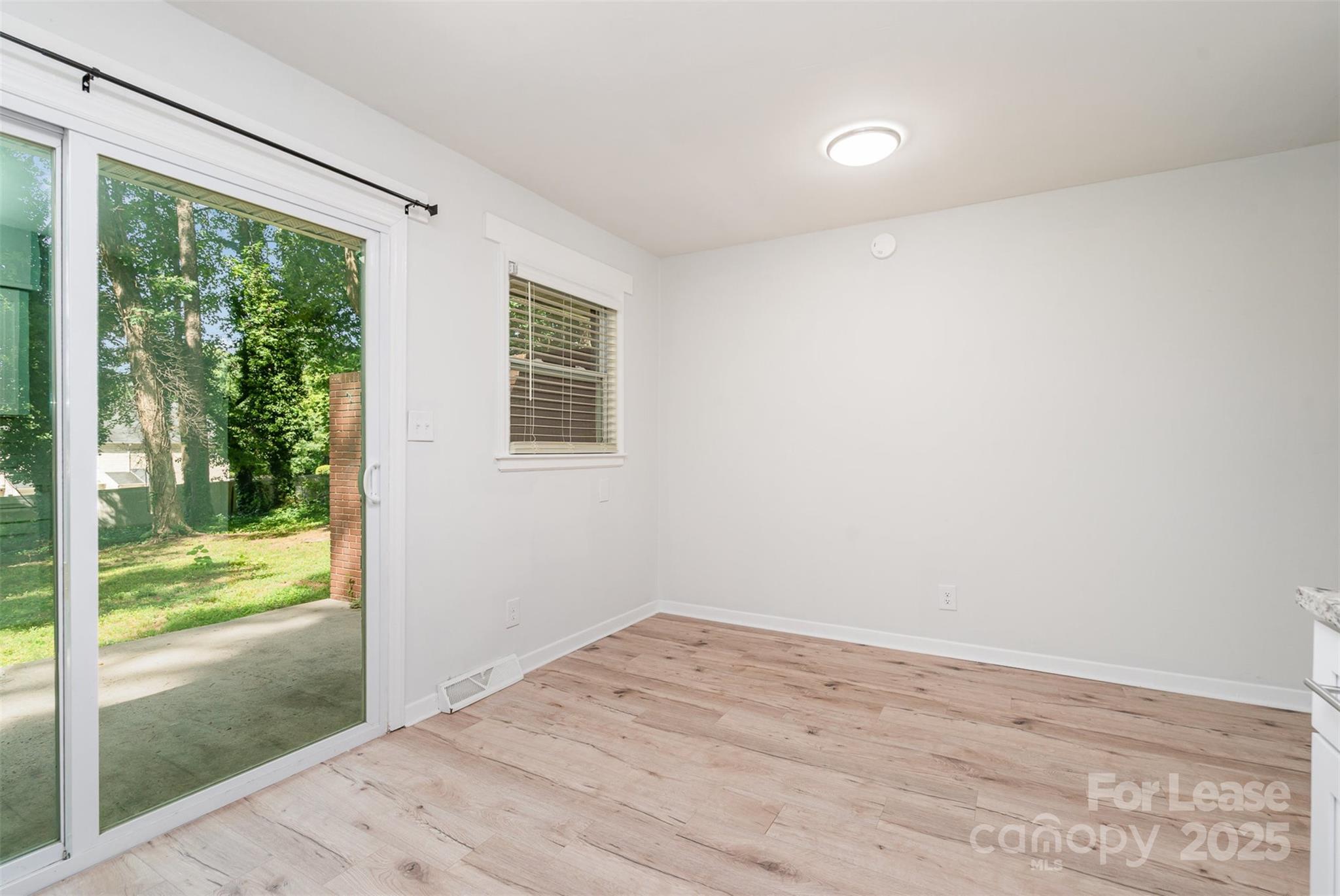 602 Camrose Drive Property Photo 5