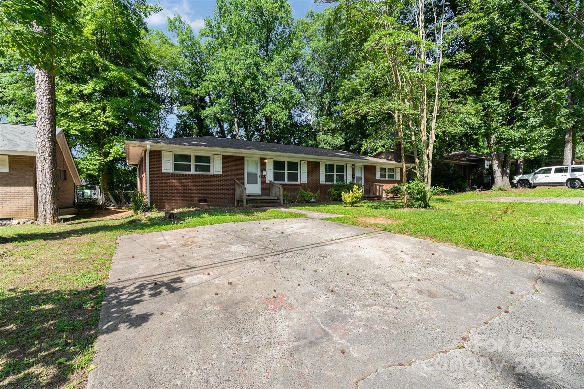 602 Camrose Drive Property Photo 15