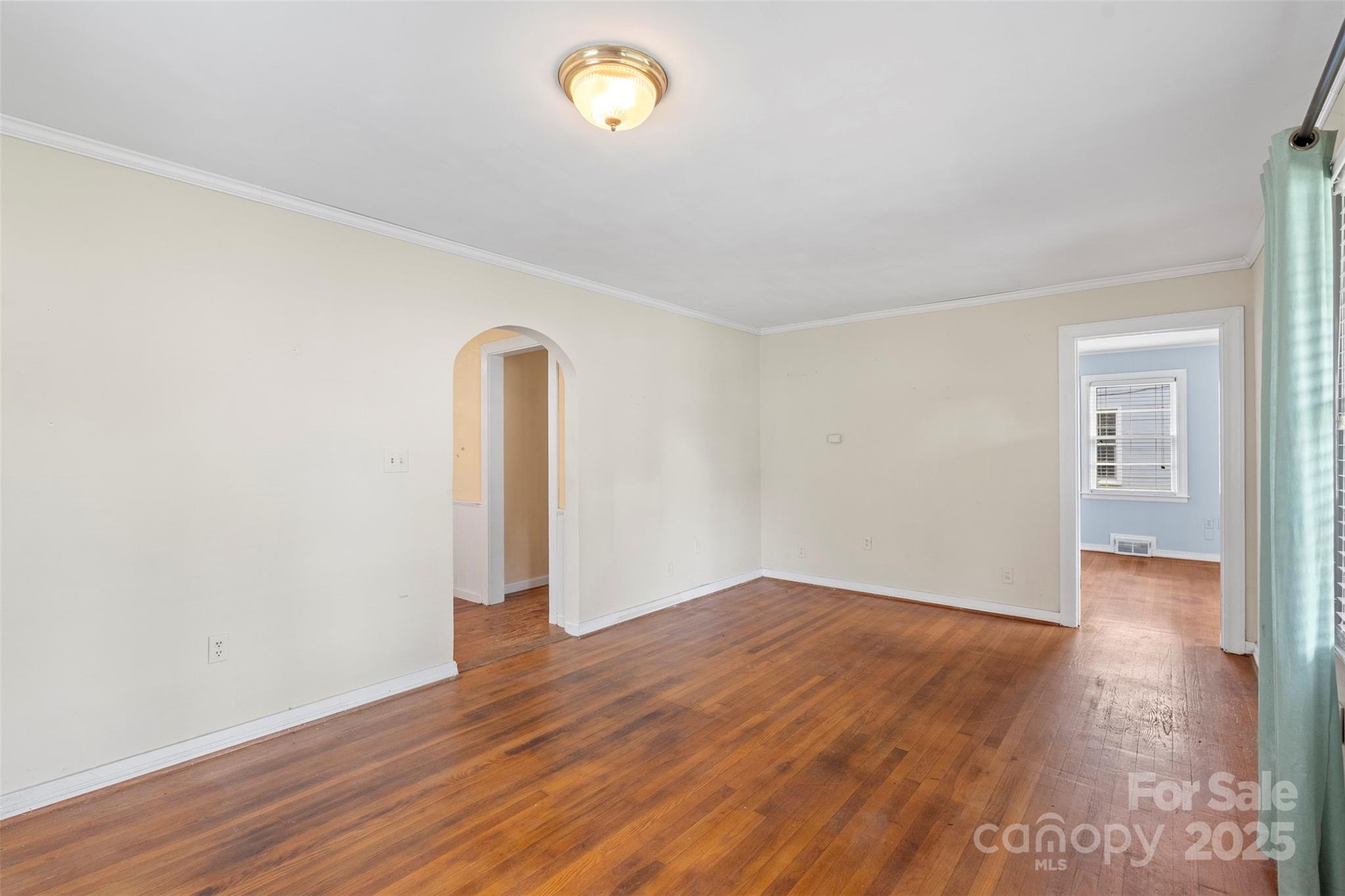320 Ackert Avenue Property Photo 9