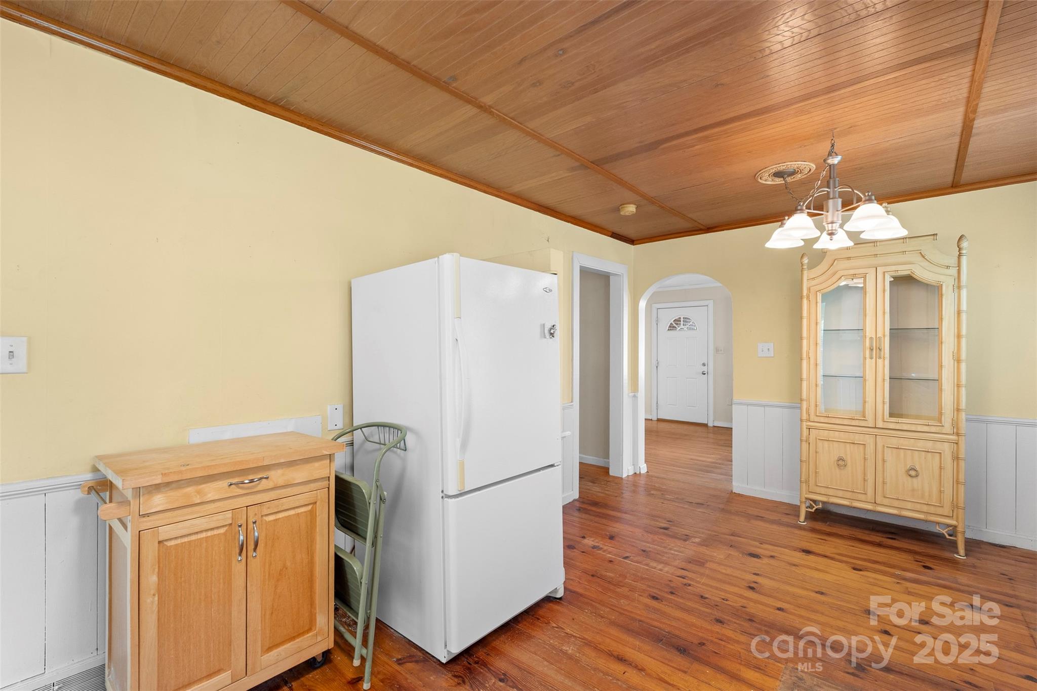 320 Ackert Avenue Property Photo 16