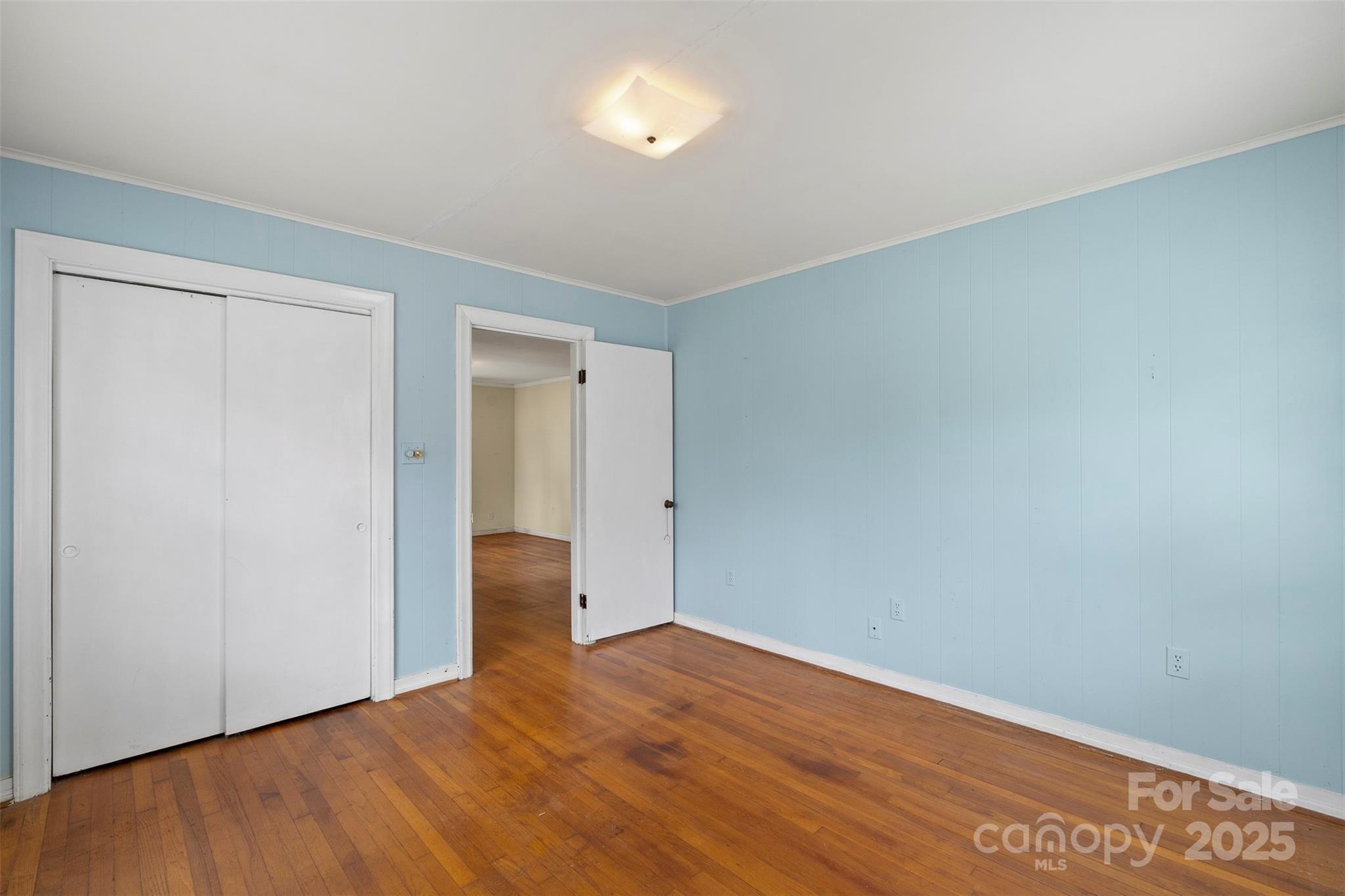 320 Ackert Avenue Property Photo 23