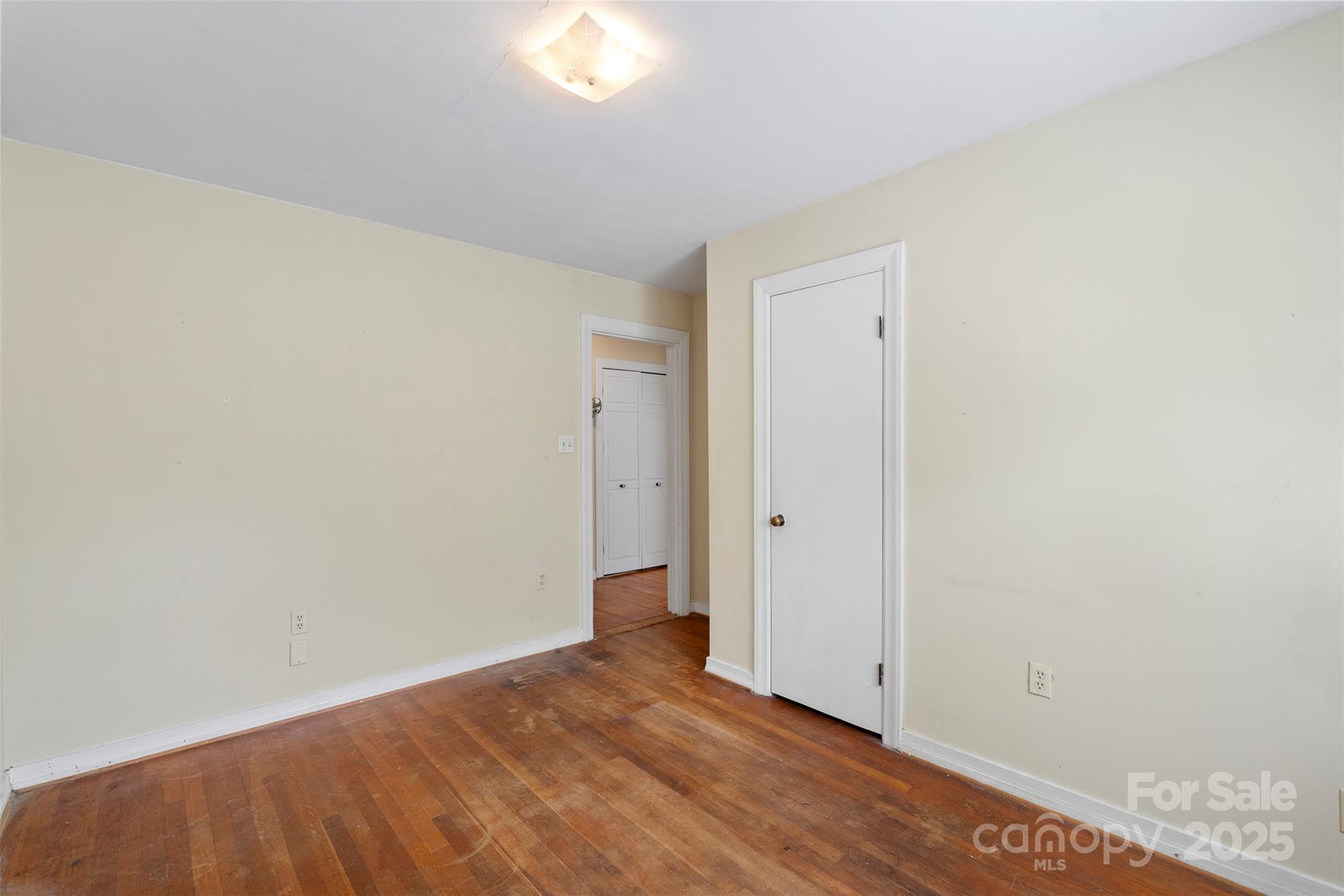 320 Ackert Avenue Property Photo 26