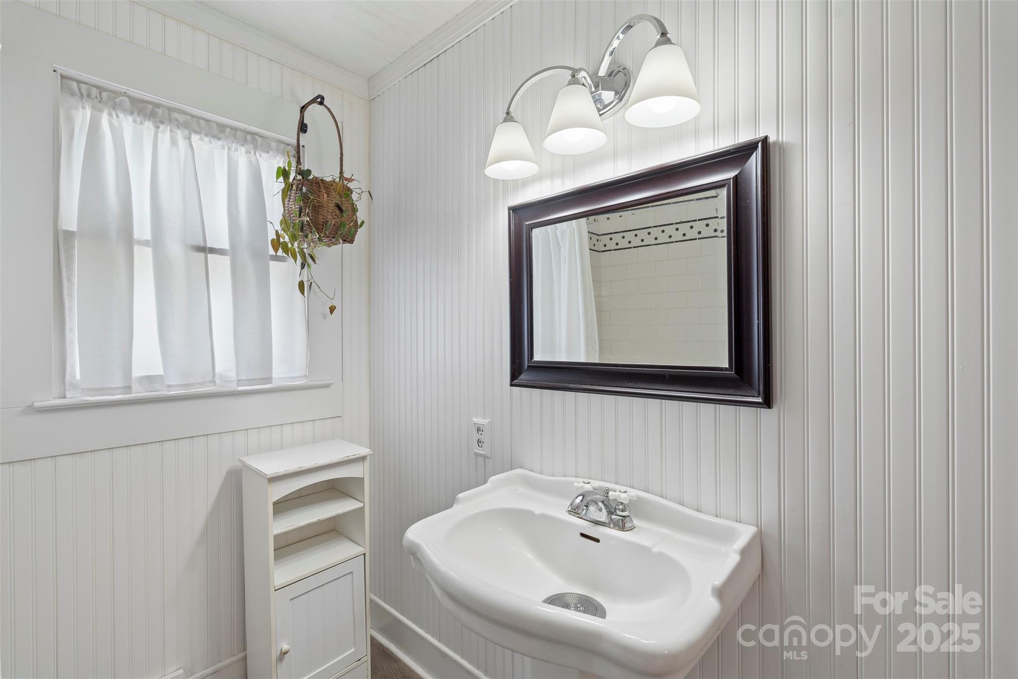 320 Ackert Avenue Property Photo 31