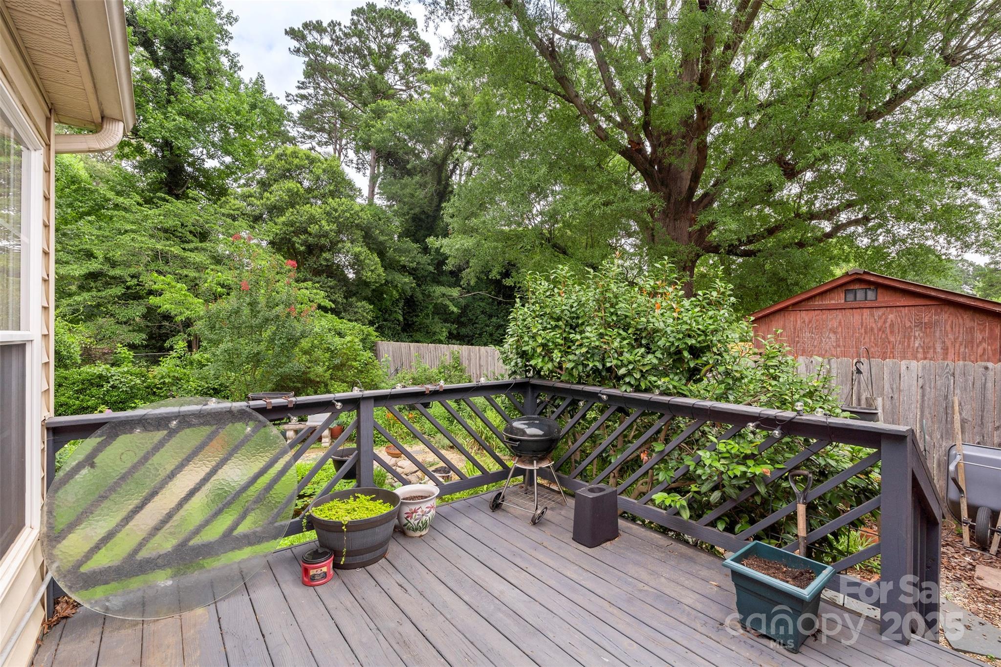 320 Ackert Avenue Property Photo 35