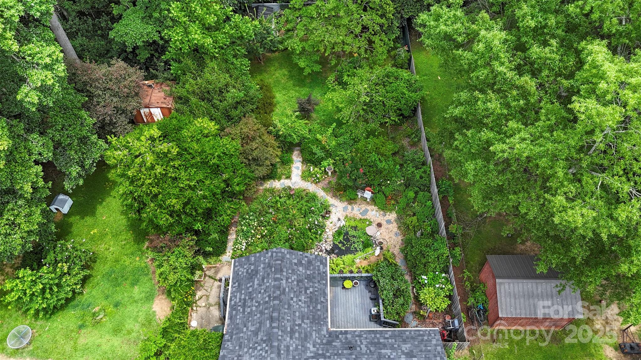320 Ackert Avenue Property Photo 47
