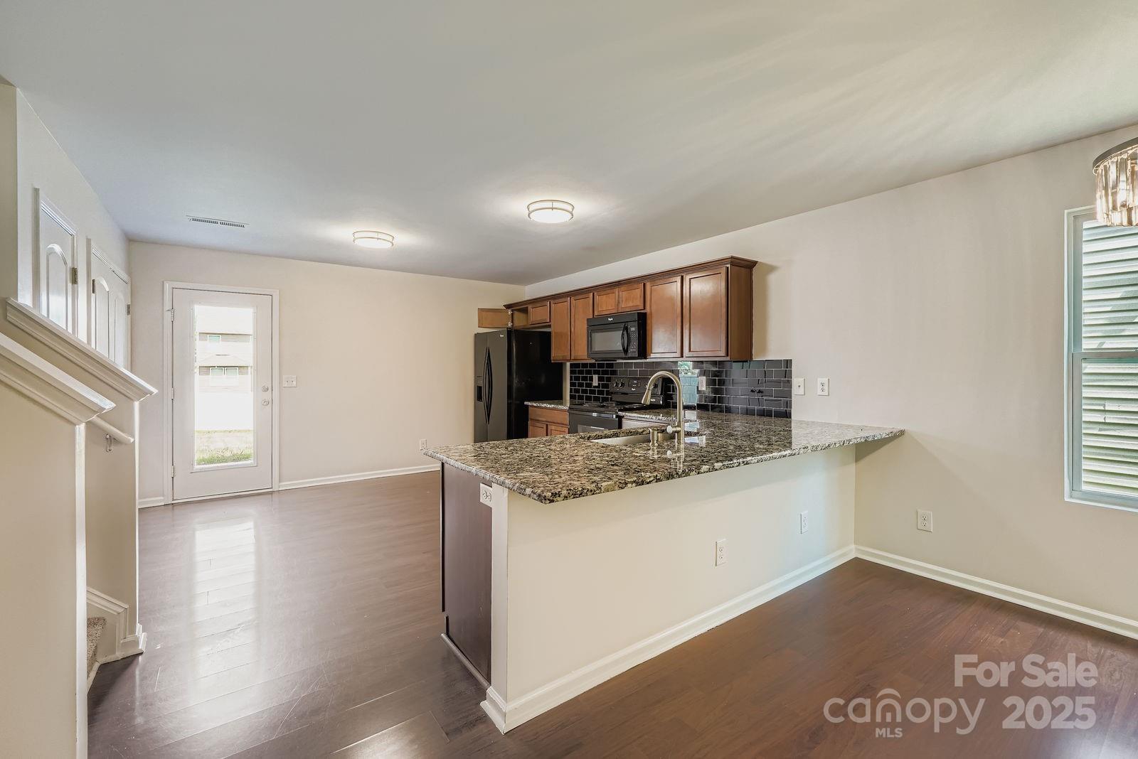 9614 Hanberry Boulevard Property Photo 7