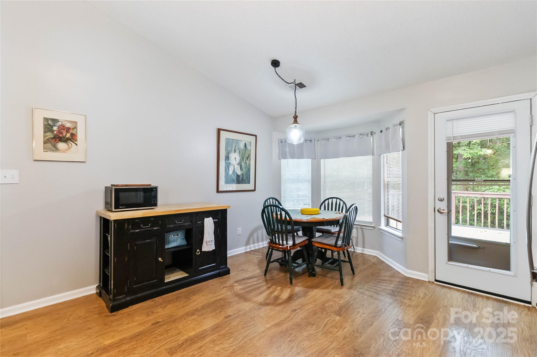 3004 Walsingham Court Property Photo 11