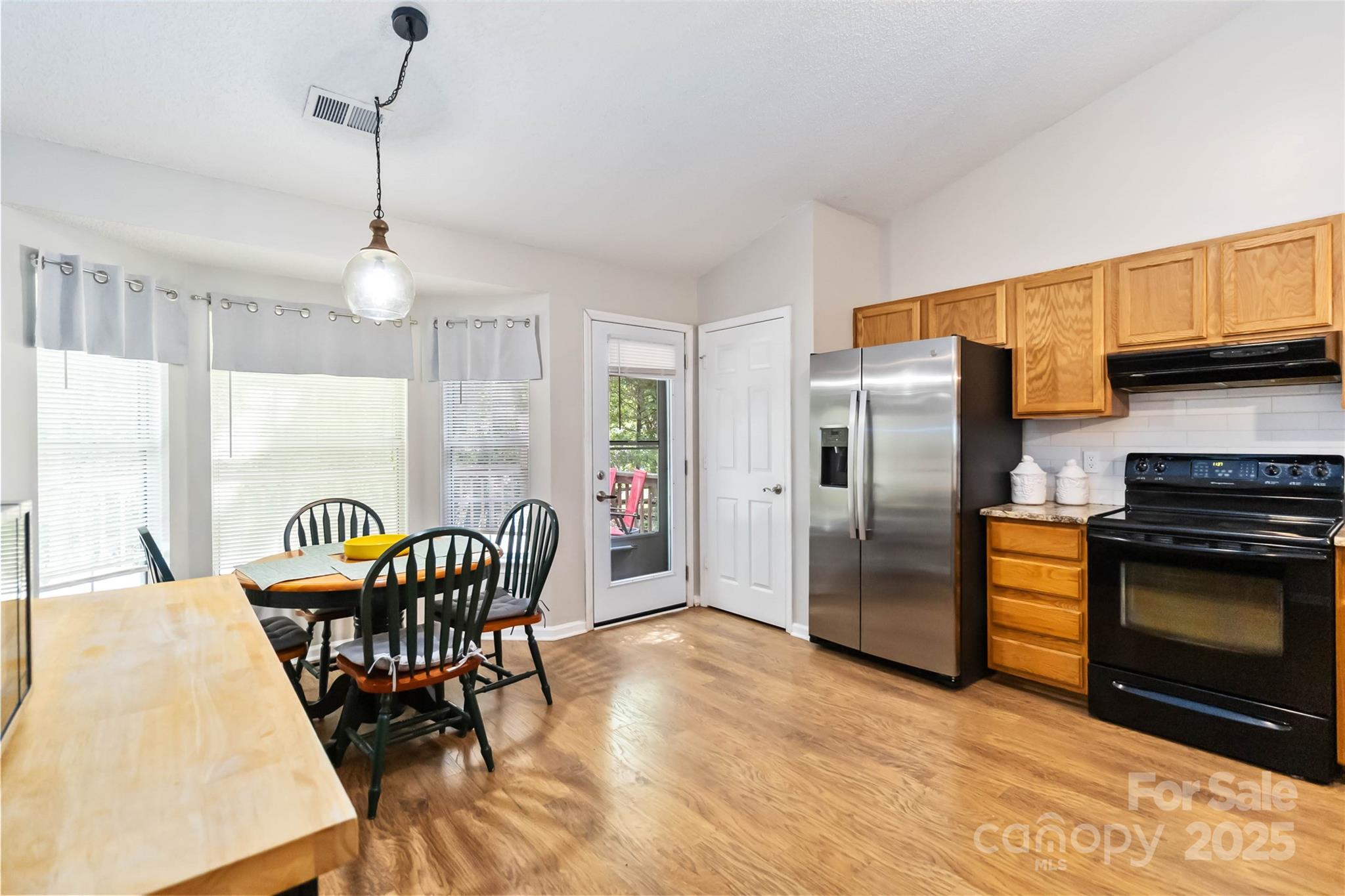 3004 Walsingham Court Property Photo 16