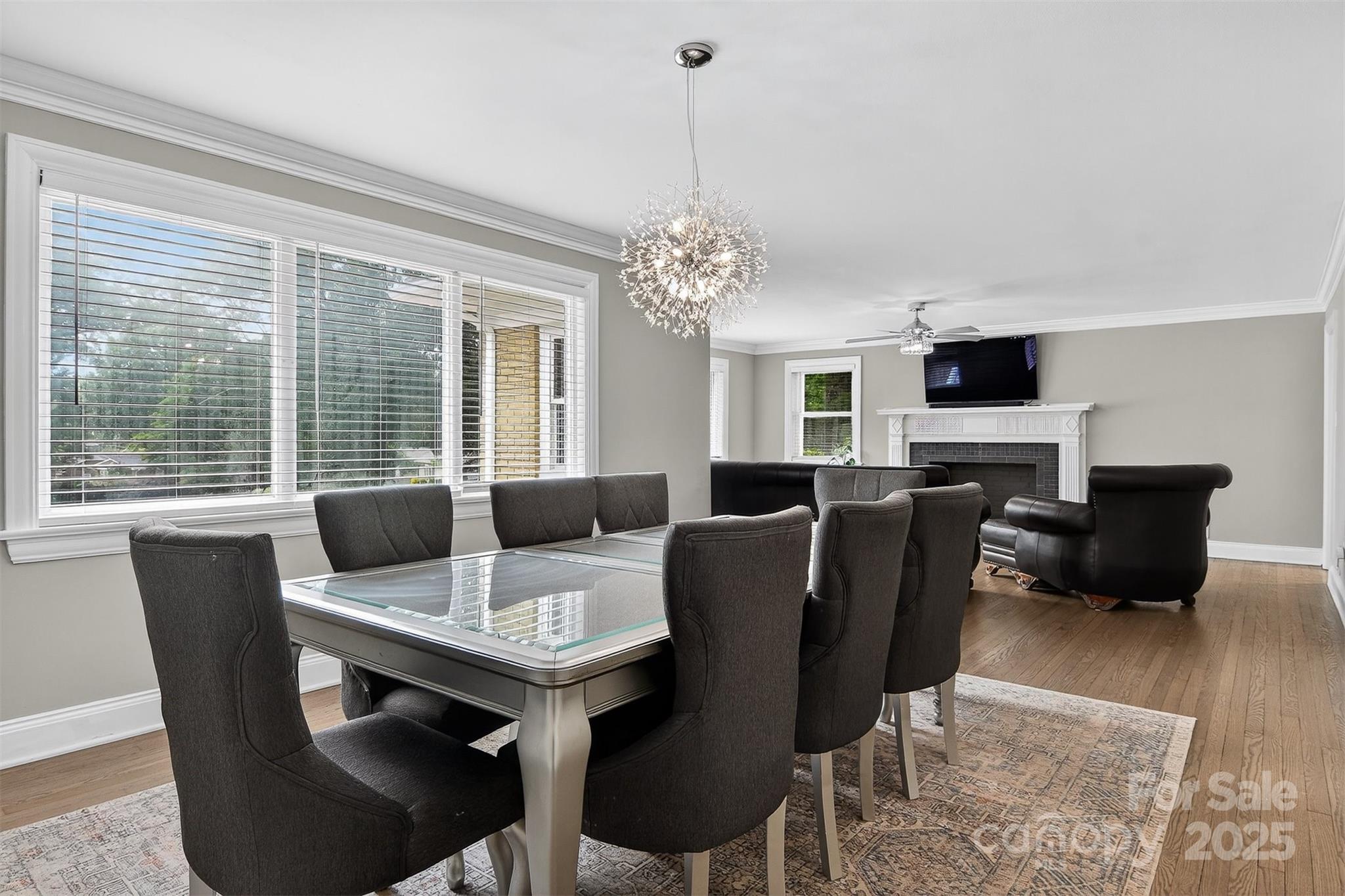 3127 N Center Street Property Photo 7