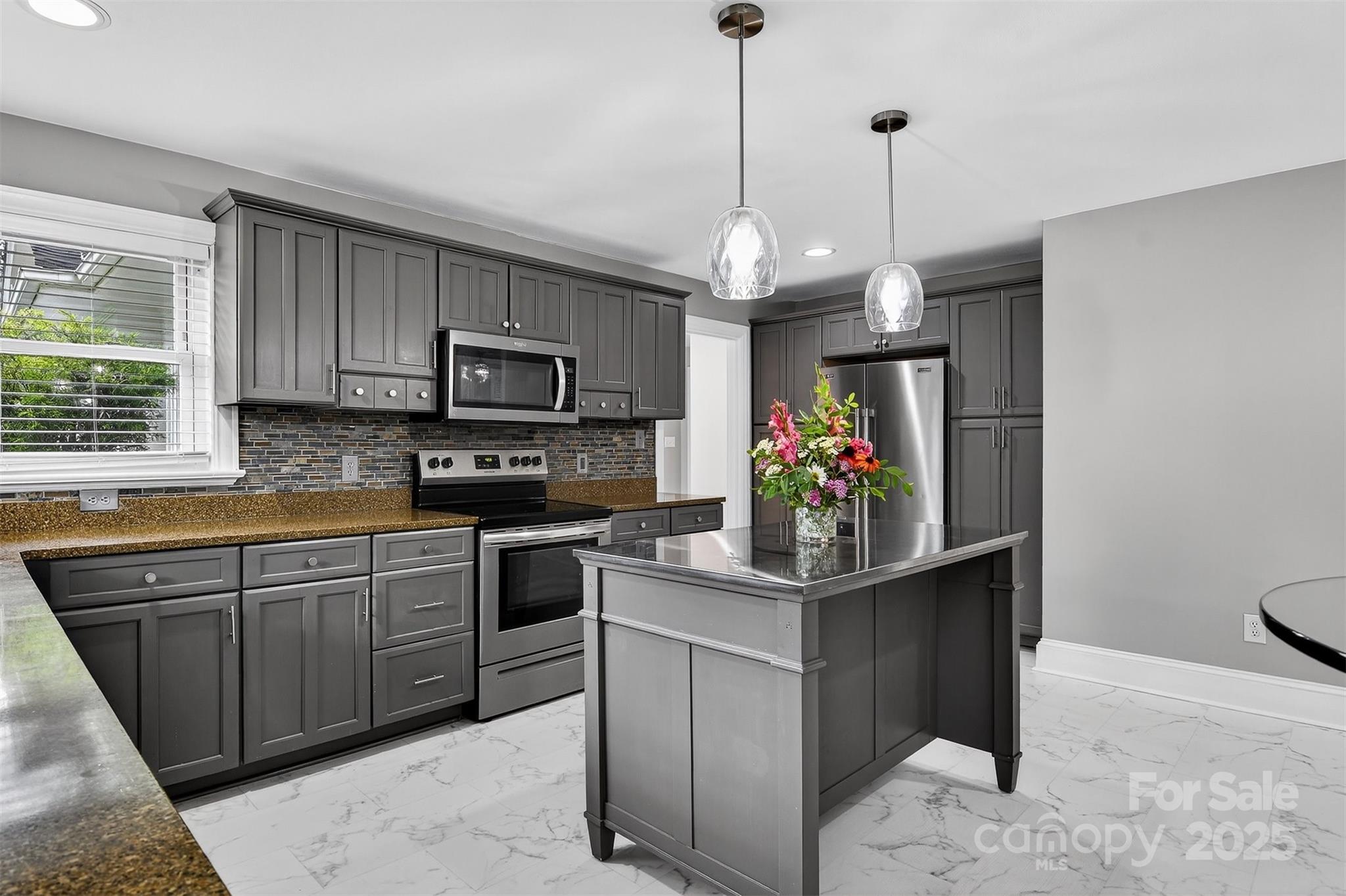 3127 N Center Street Property Photo 11