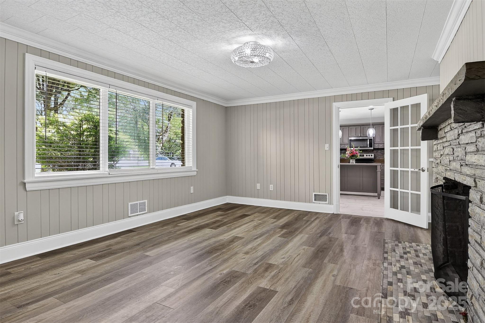 3127 N Center Street Property Photo 16