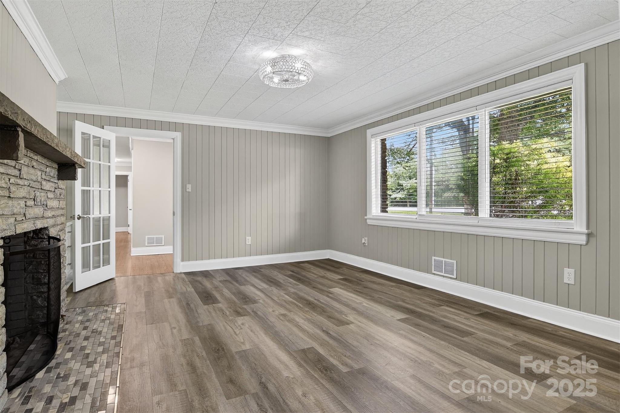 3127 N Center Street Property Photo 17