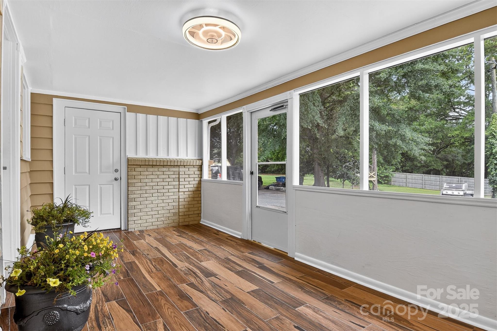 3127 N Center Street Property Photo 19