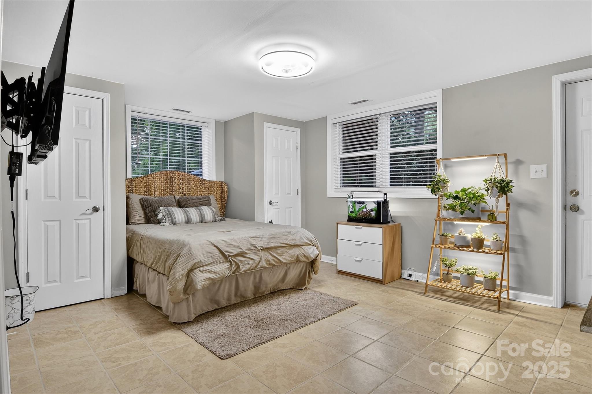 3127 N Center Street Property Photo 33