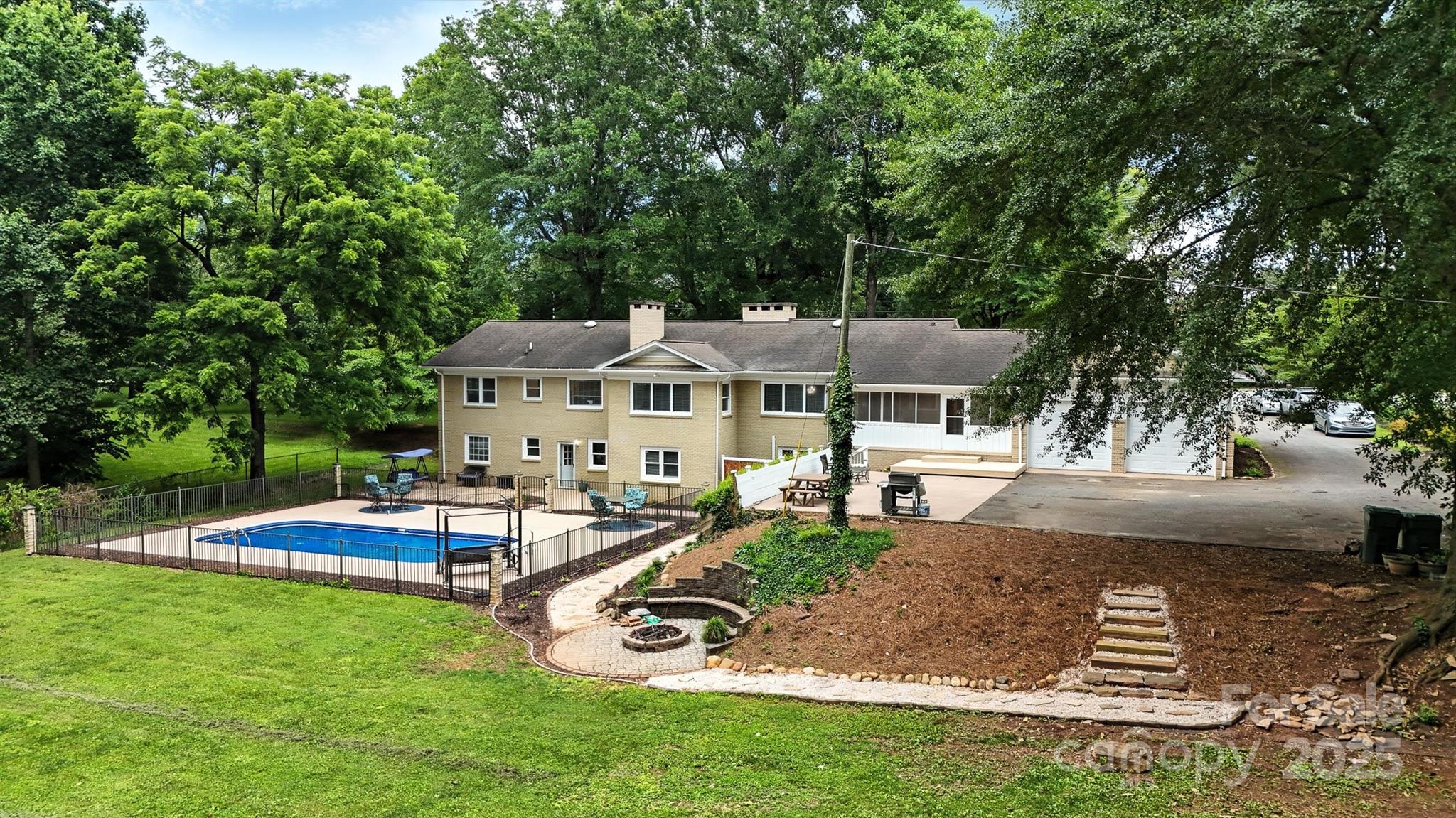 3127 N Center Street Property Photo 44