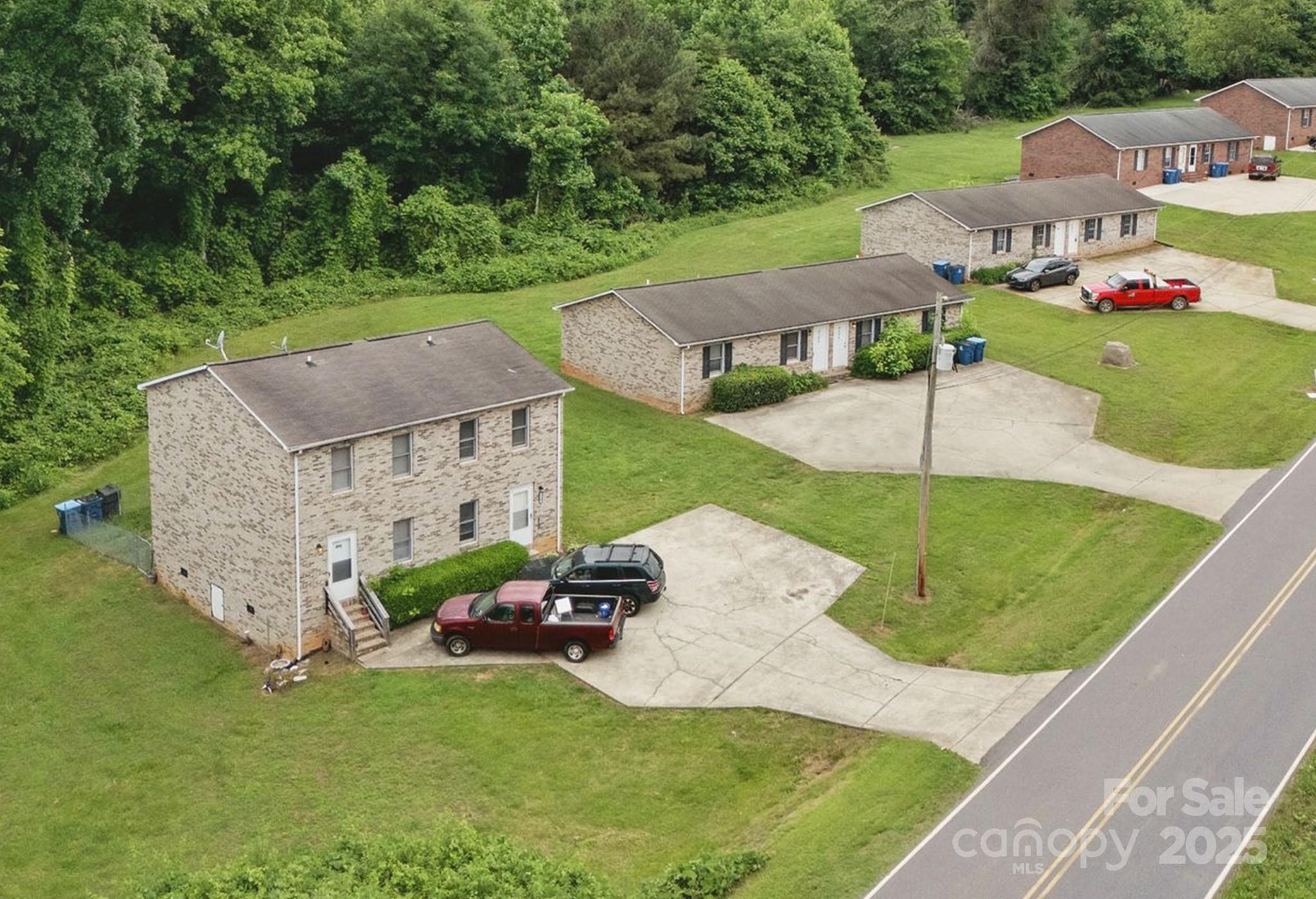 4681-4709 Grassy Creek Road Property Photo 1