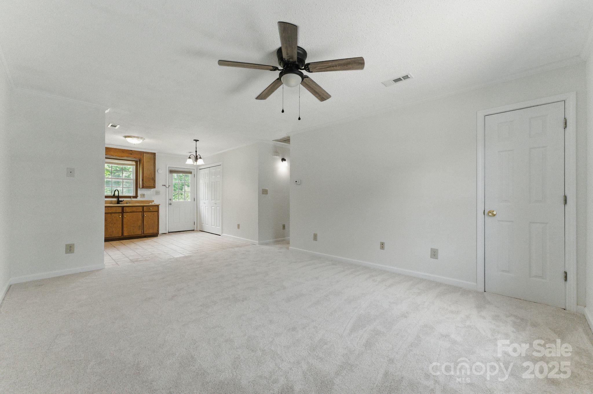 4681-4709 Grassy Creek Road Property Photo 3