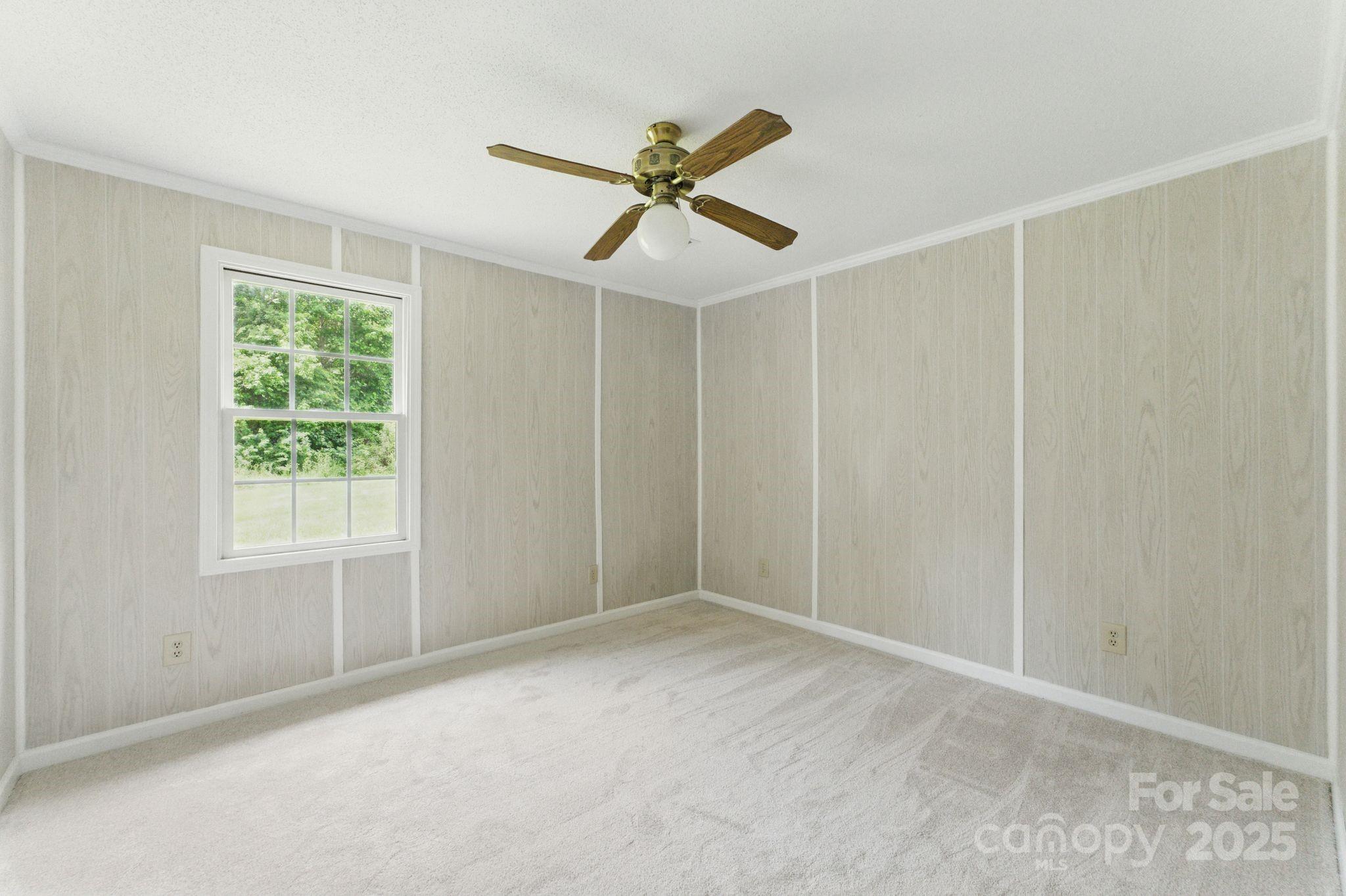 4681-4709 Grassy Creek Road Property Photo 7