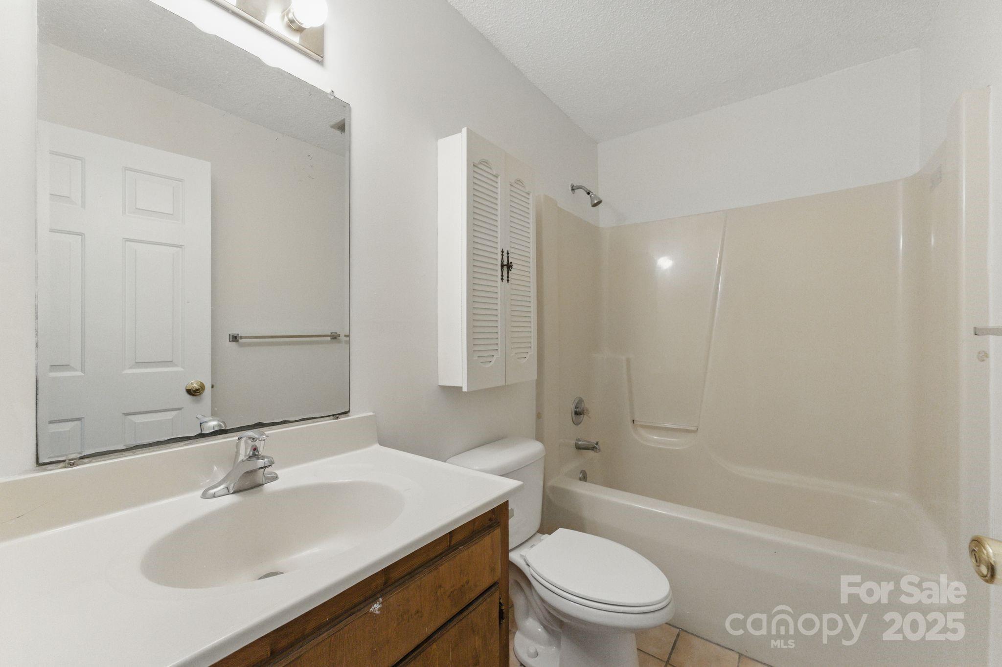 4681-4709 Grassy Creek Road Property Photo 8