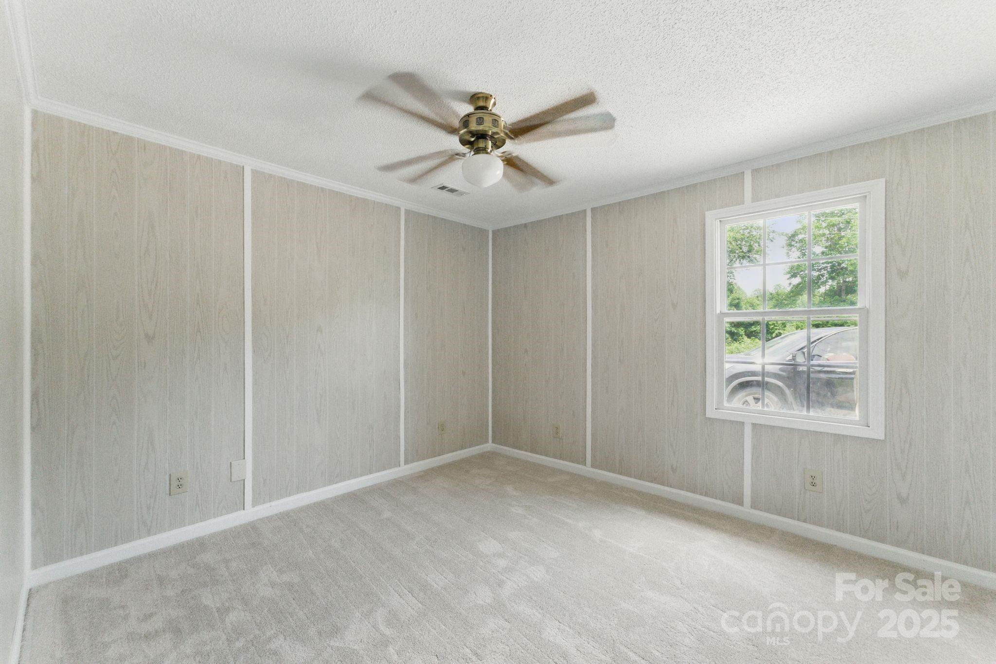 4681-4709 Grassy Creek Road Property Photo 9