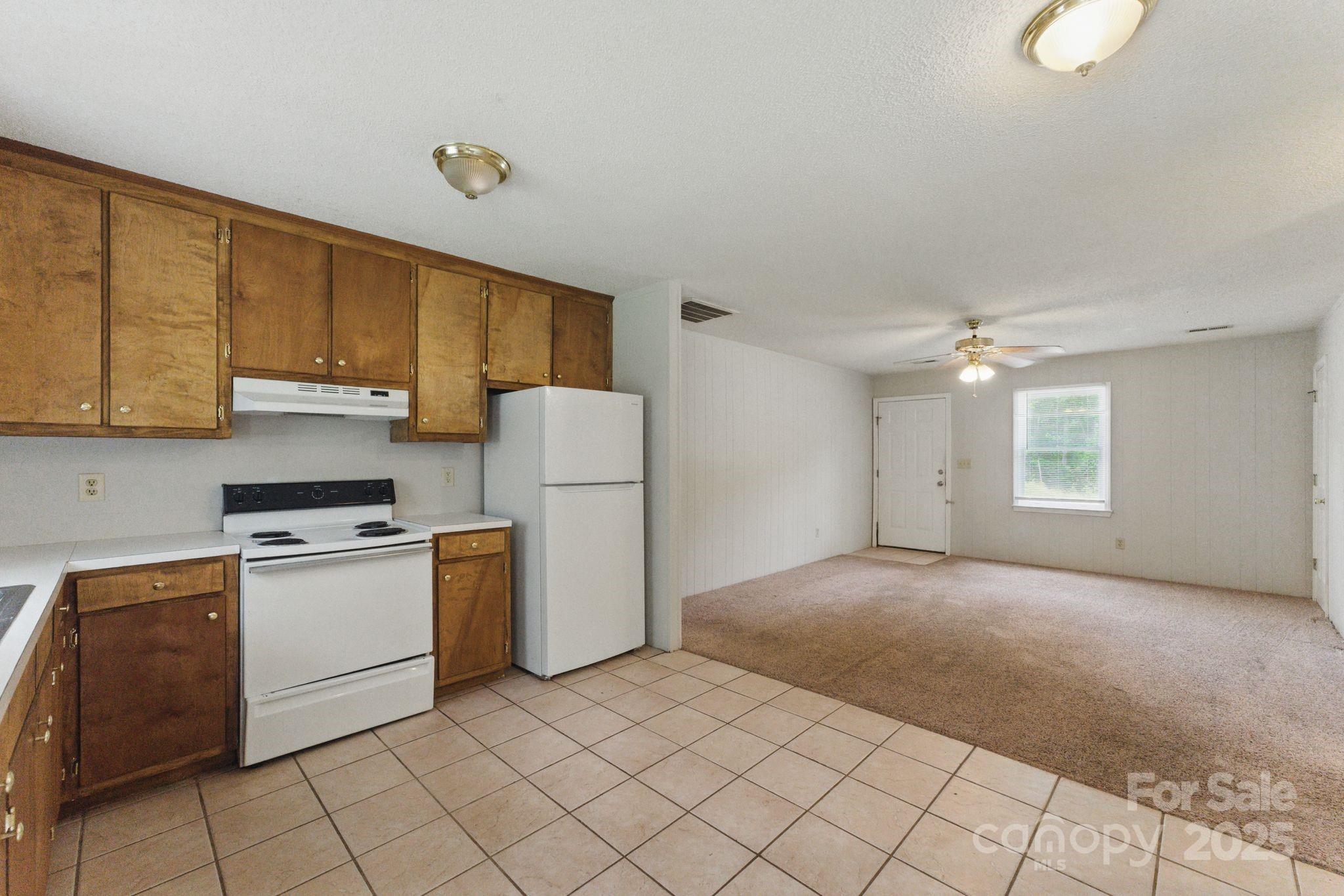 4681-4709 Grassy Creek Road Property Photo 13