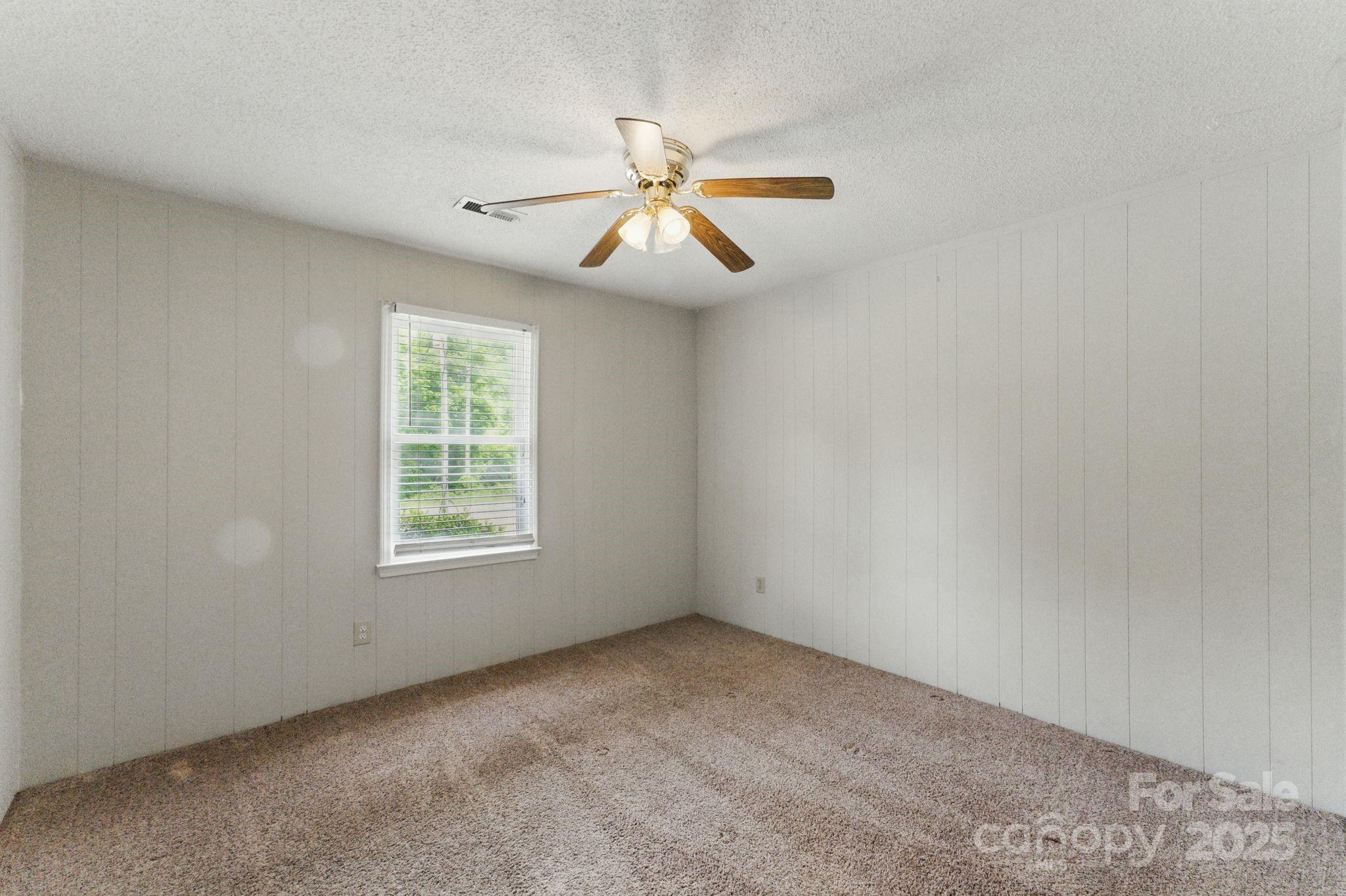 4681-4709 Grassy Creek Road Property Photo 17