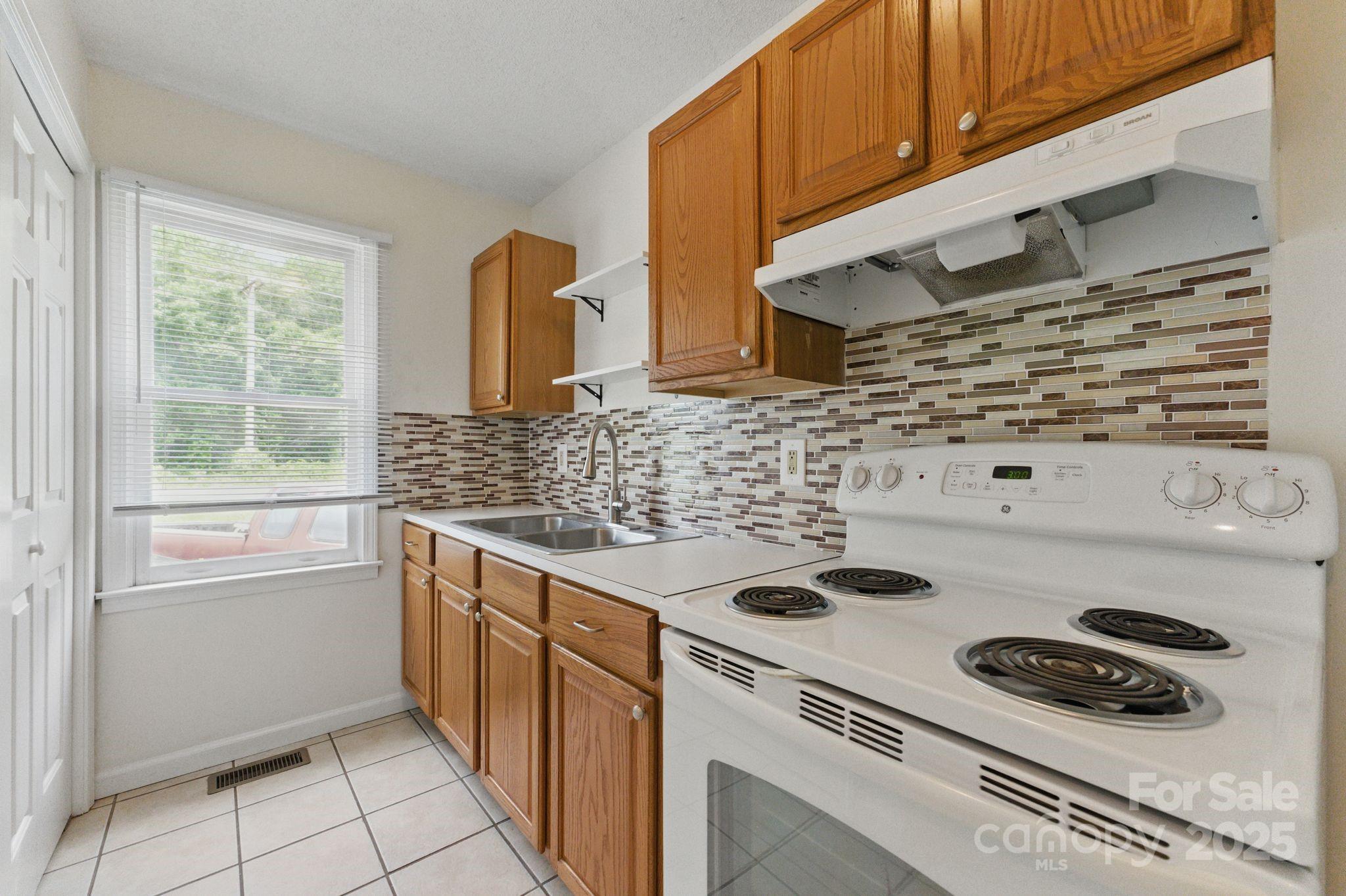 4681-4709 Grassy Creek Road Property Photo 20