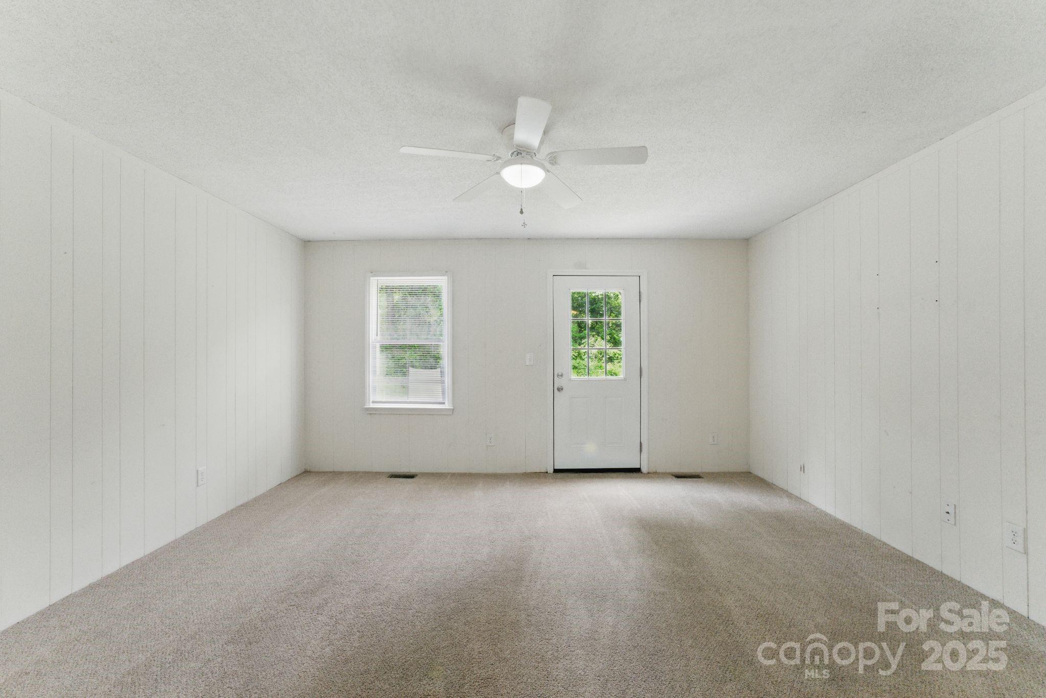 4681-4709 Grassy Creek Road Property Photo 22