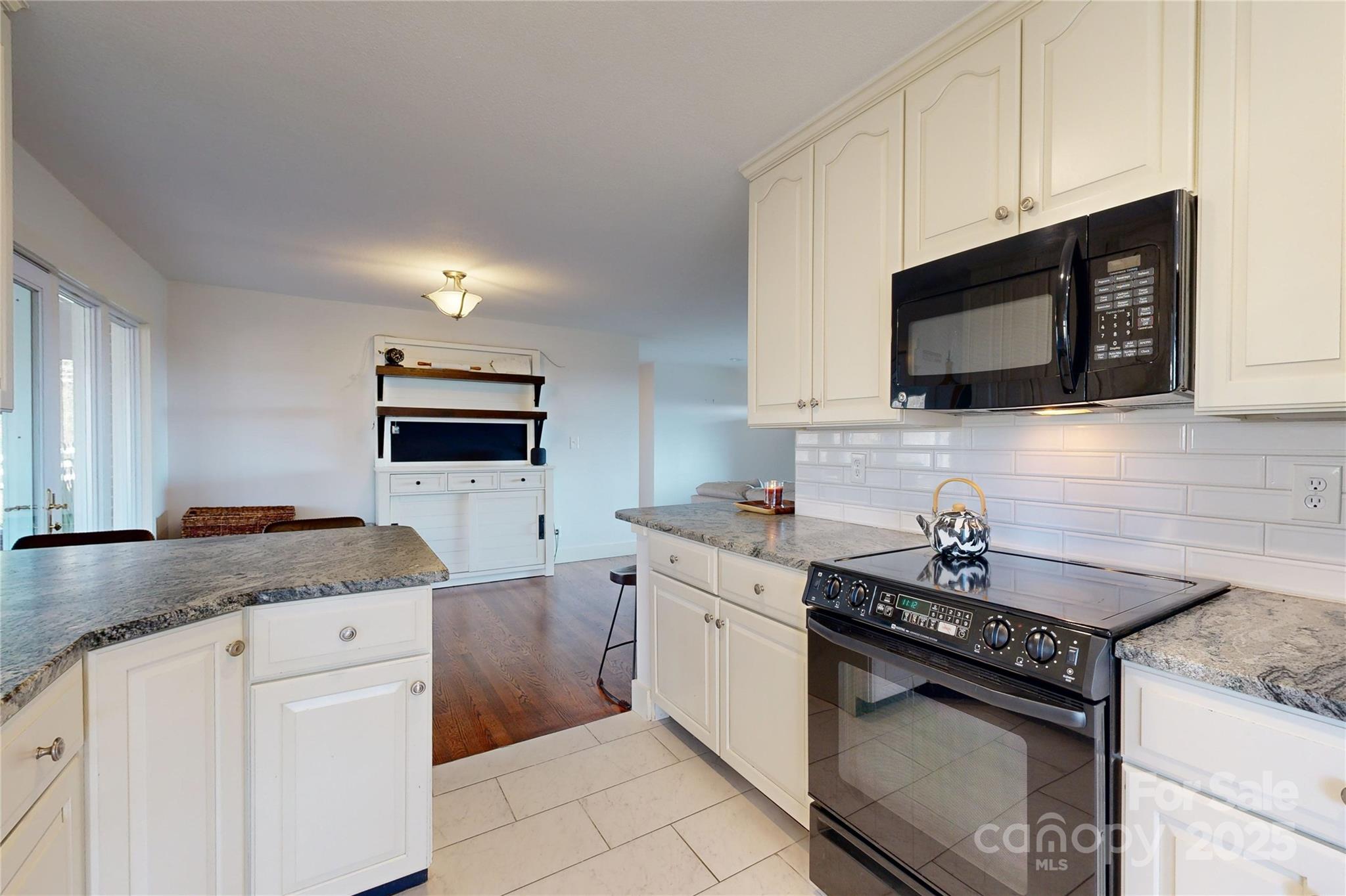 598 Miles View Drive Property Photo 31