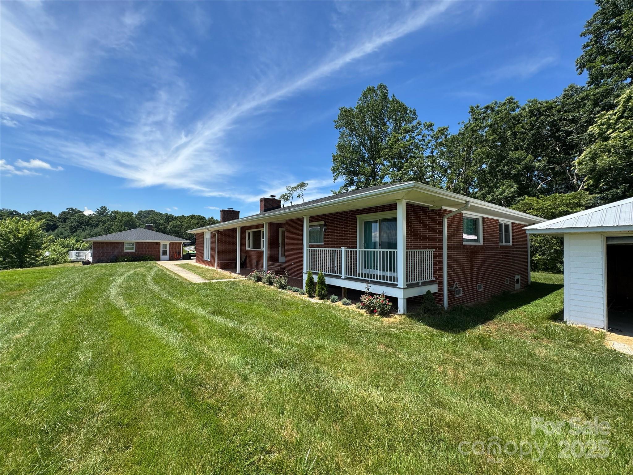 598 Miles View Drive Property Photo 6