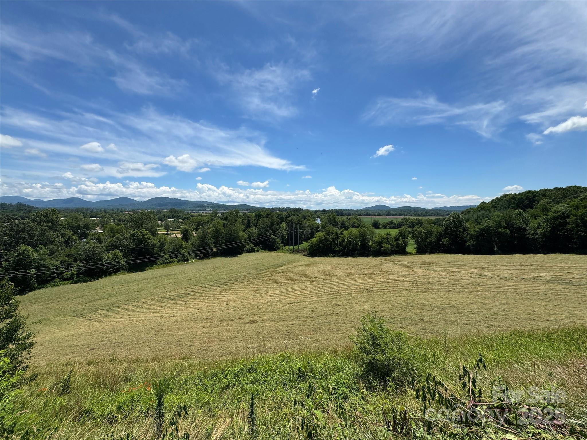 598 Miles View Drive Property Photo 8