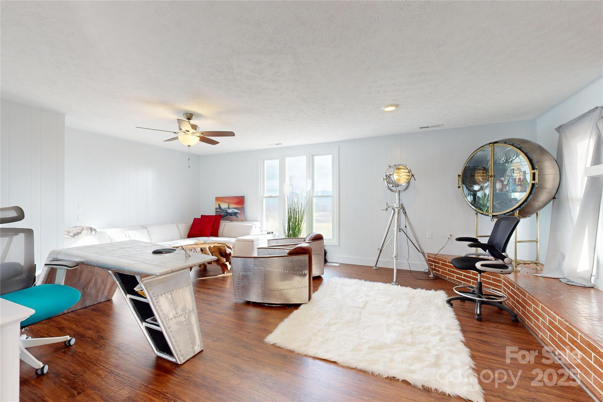 598 Miles View Drive Property Photo 16