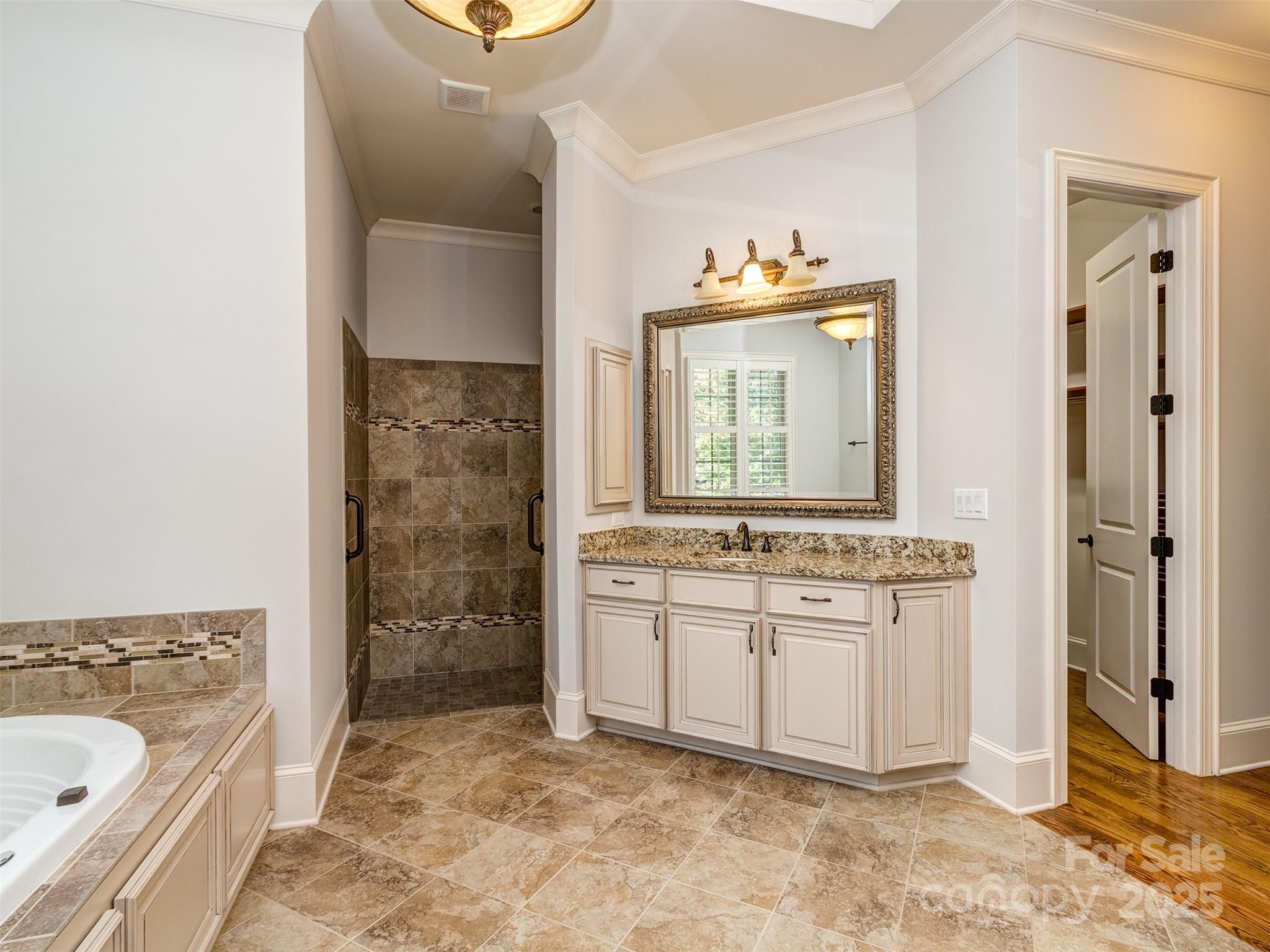 1377 Shinnecock Lane Property Photo 28