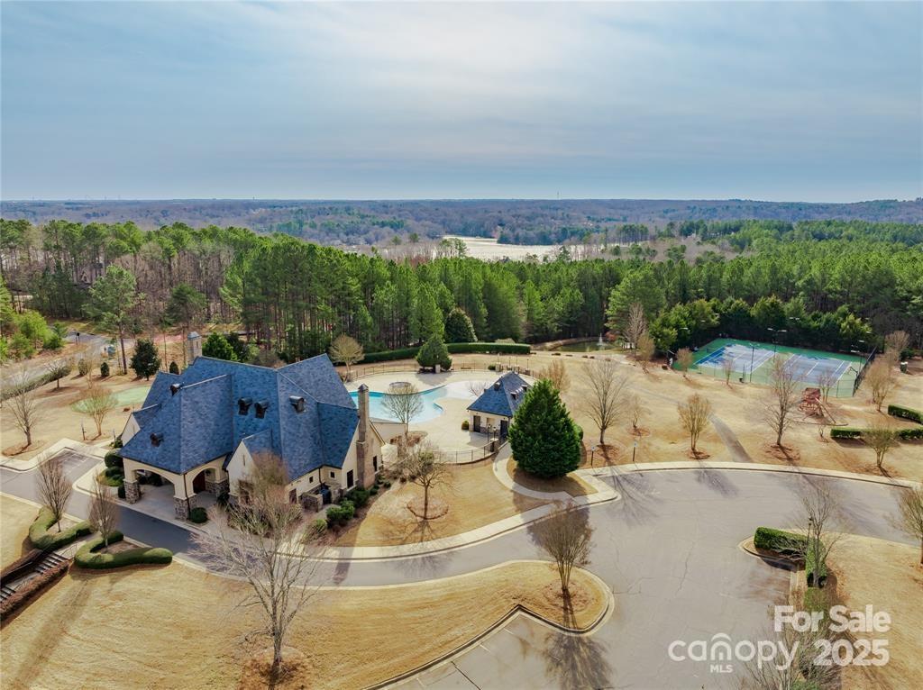 4012 Beechwood Spring Lane Property Photo 5