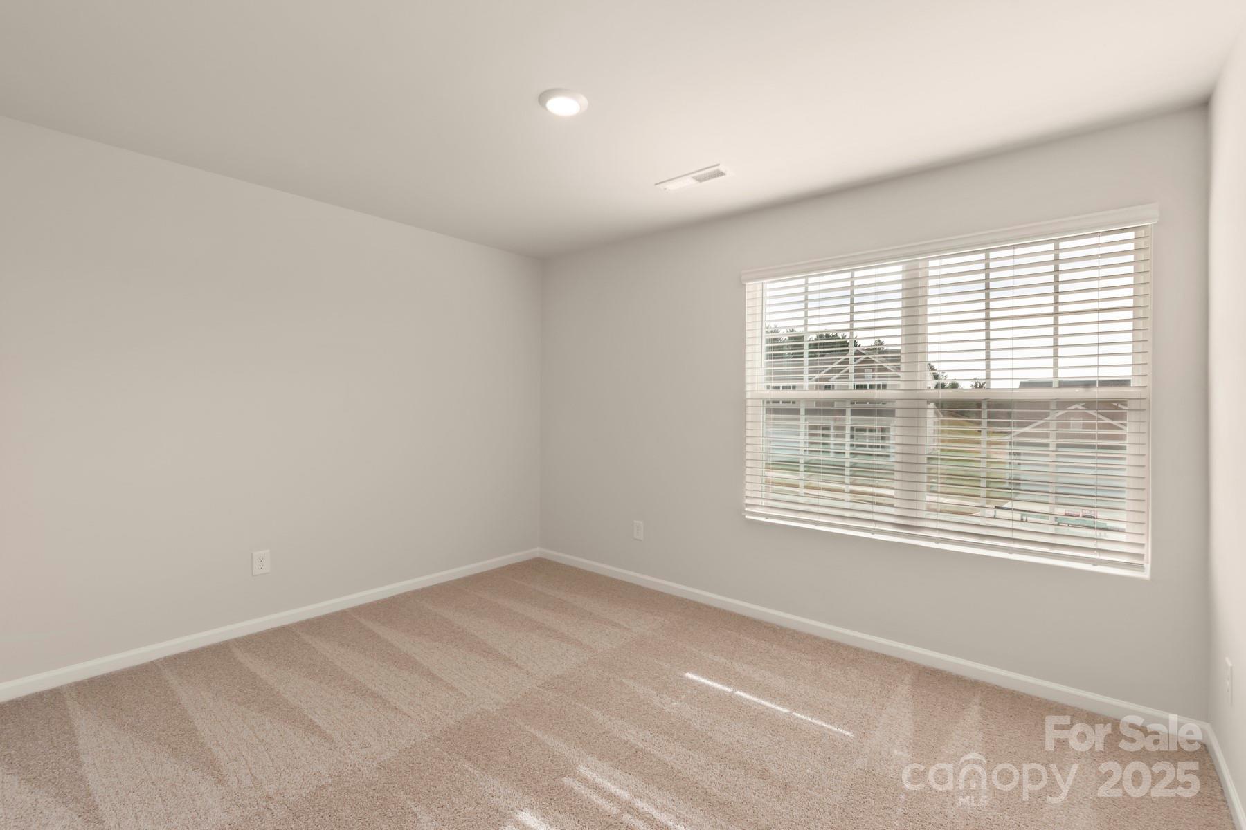 1041 Russell Drive Property Photo 20