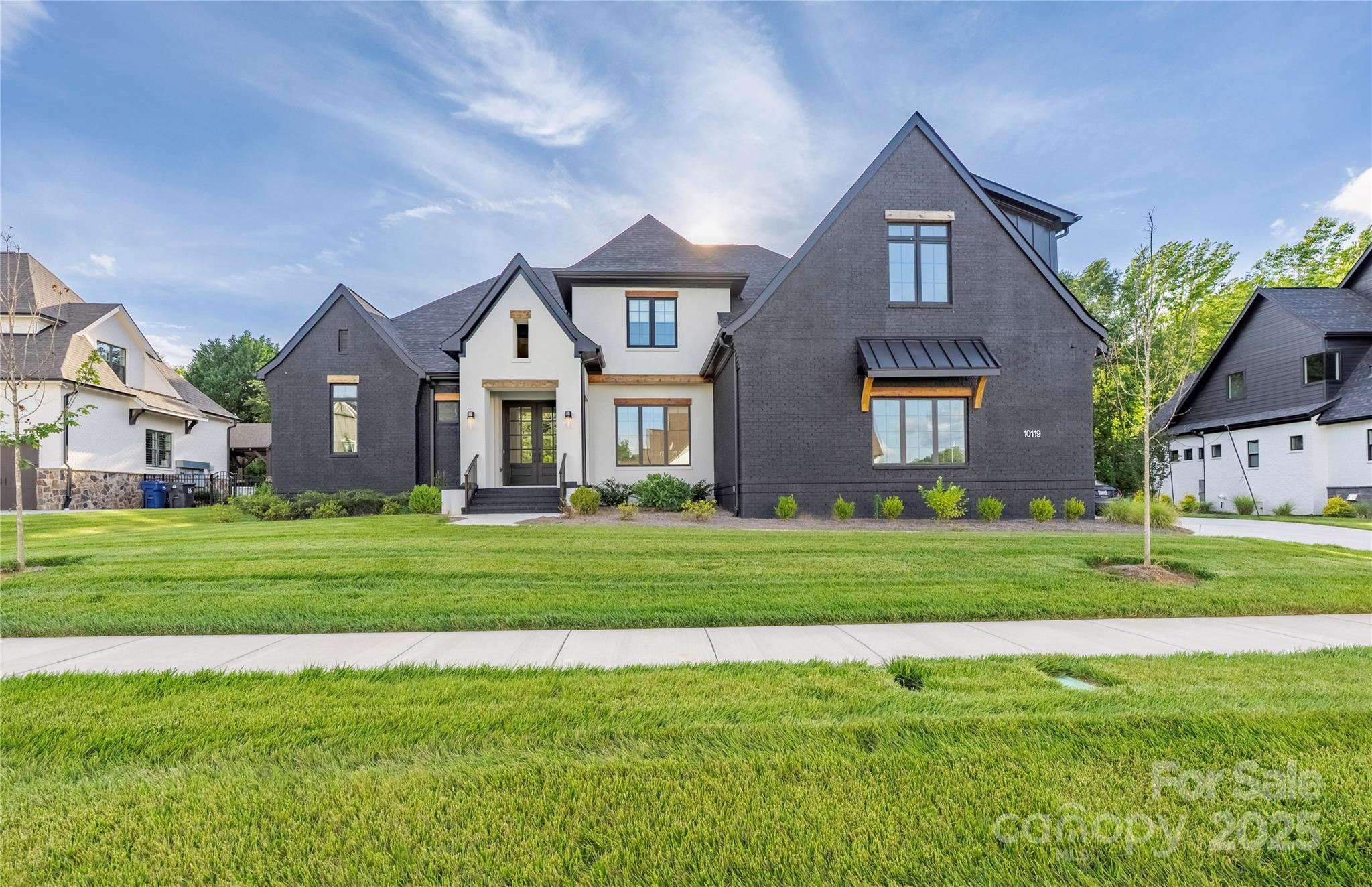 10119 Laurier Lane Property Photo 1