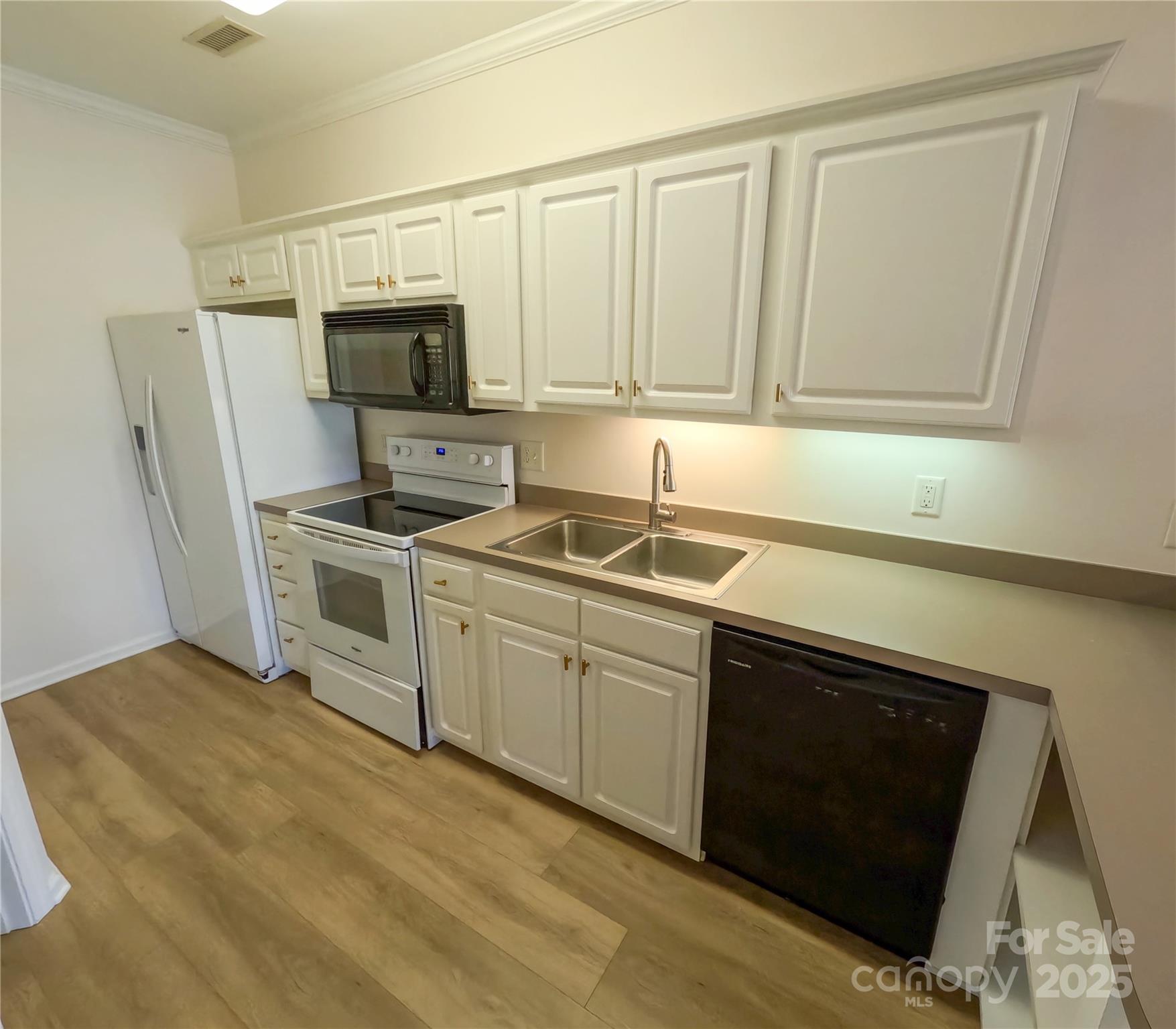 1410 4th Street Drive 303 Property Photo 15