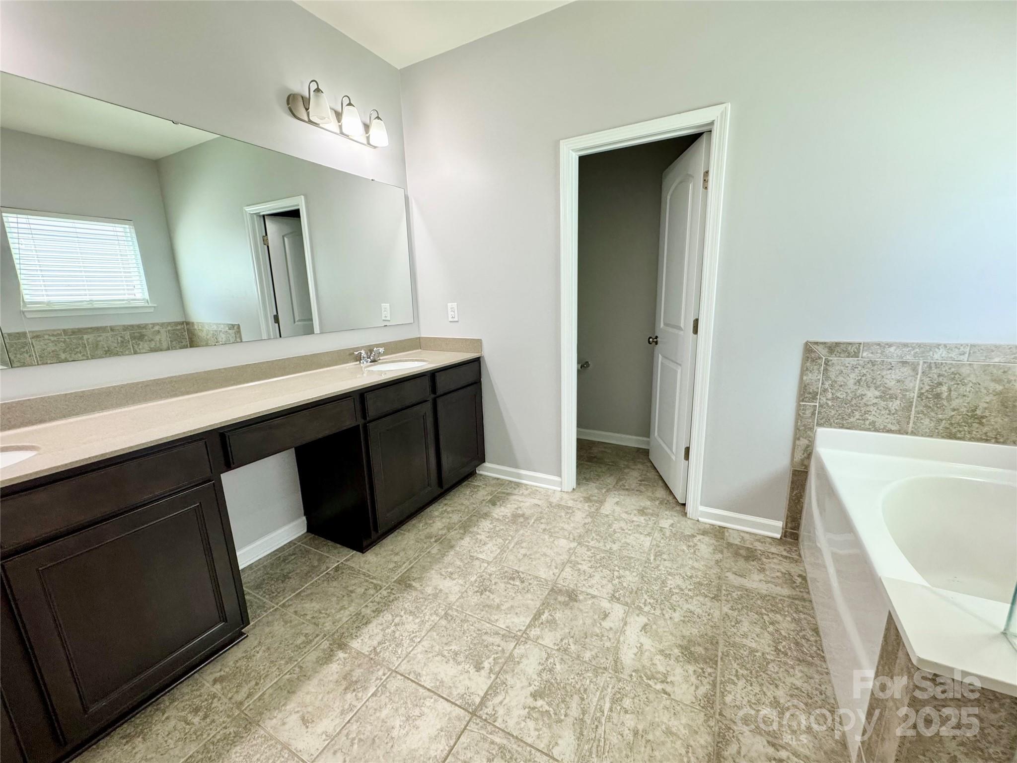 11109 Pond Valley Court Property Photo 21