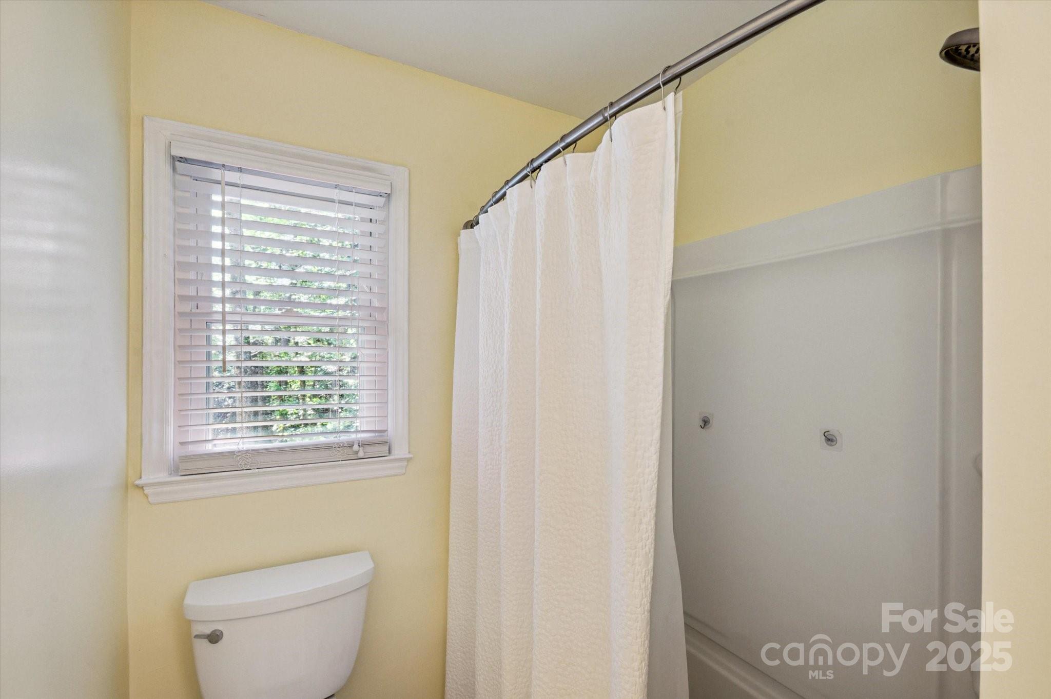 104 Britton Avenue Property Photo 32