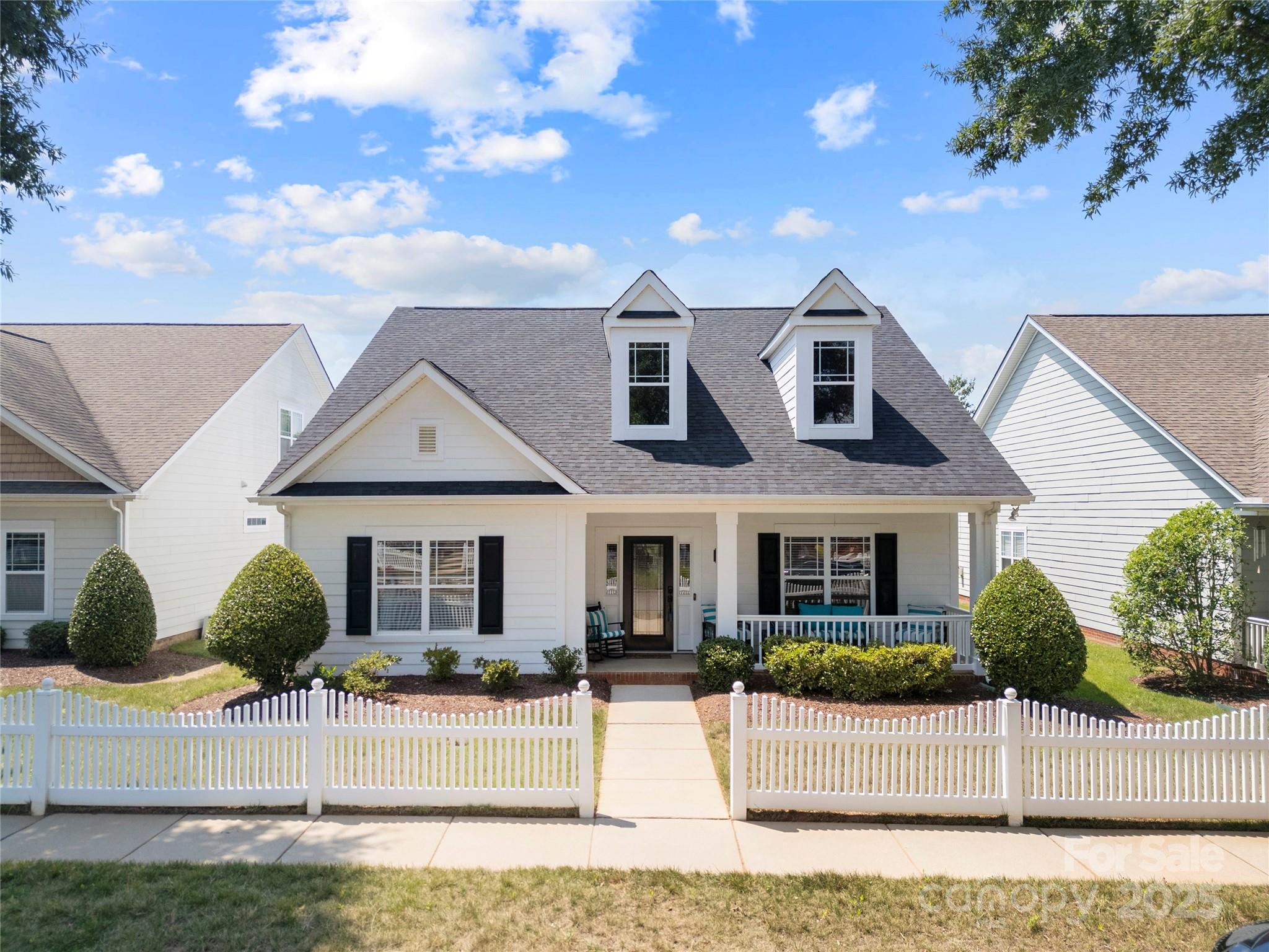 1103 Phar Lap Drive Property Photo 1