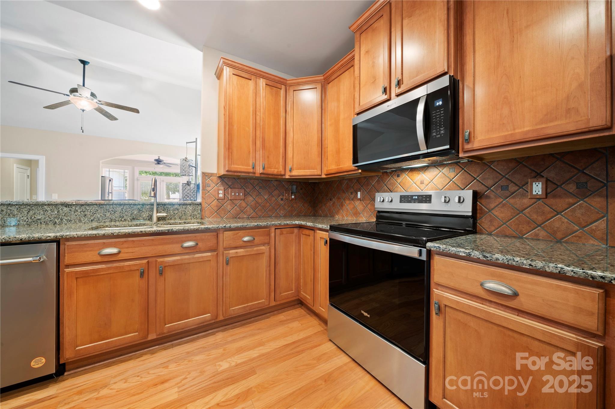 1103 Phar Lap Drive Property Photo 7