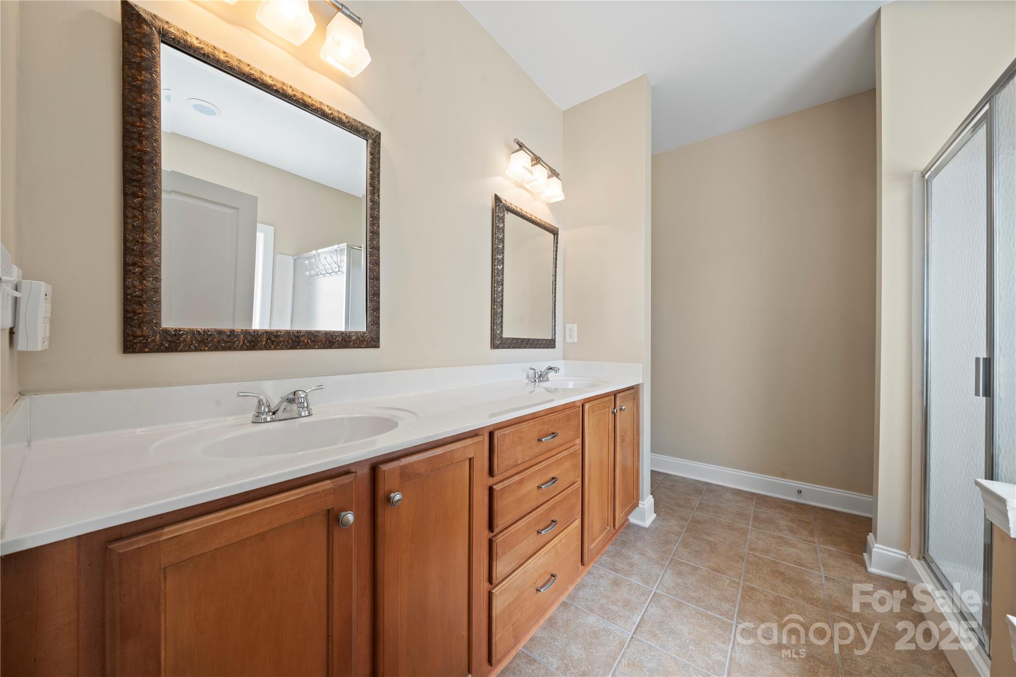 1103 Phar Lap Drive Property Photo 19