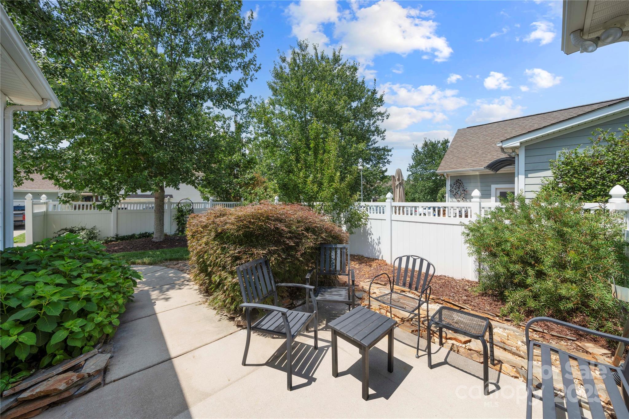 1103 Phar Lap Drive Property Photo 35