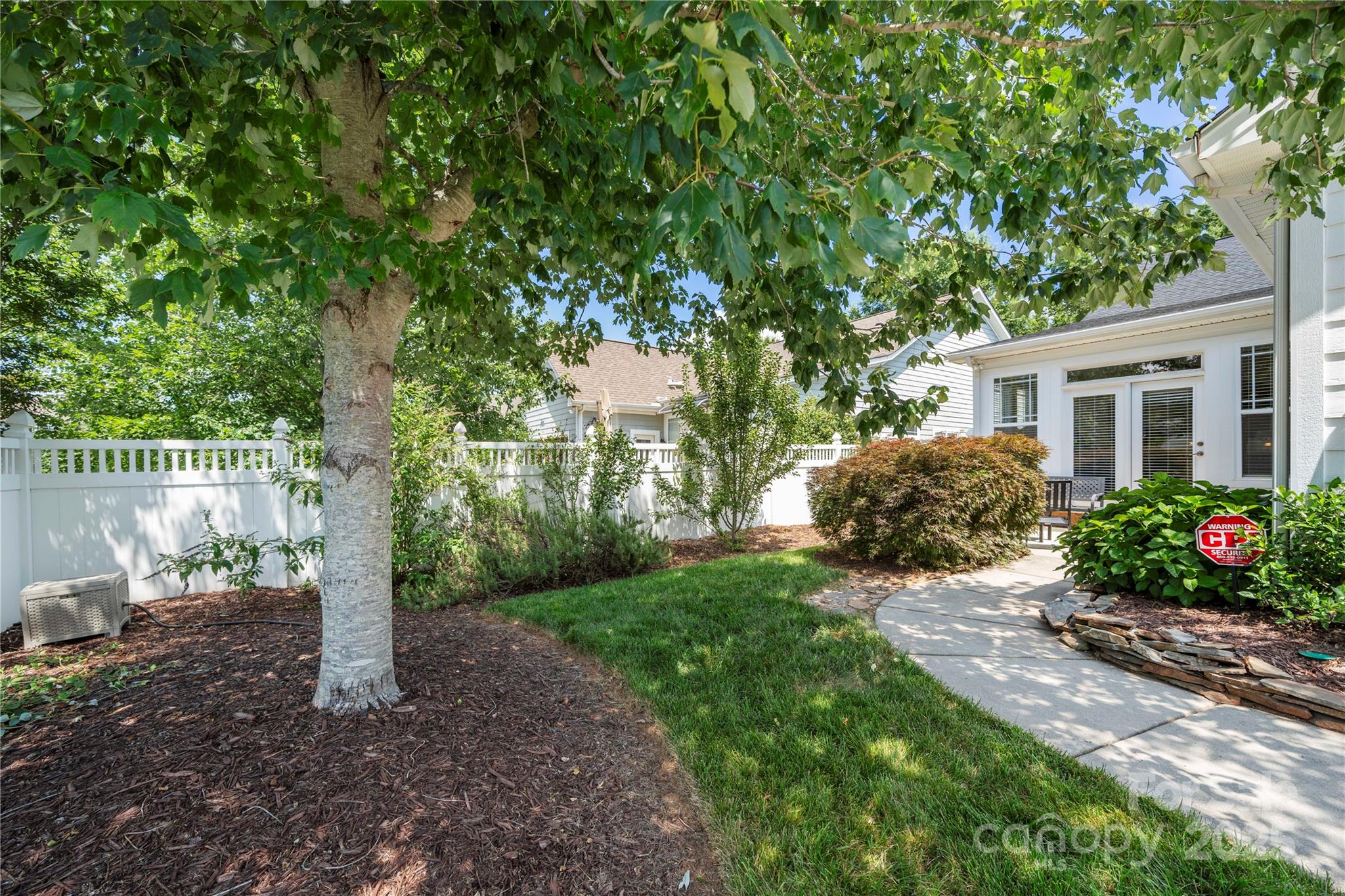 1103 Phar Lap Drive Property Photo 36