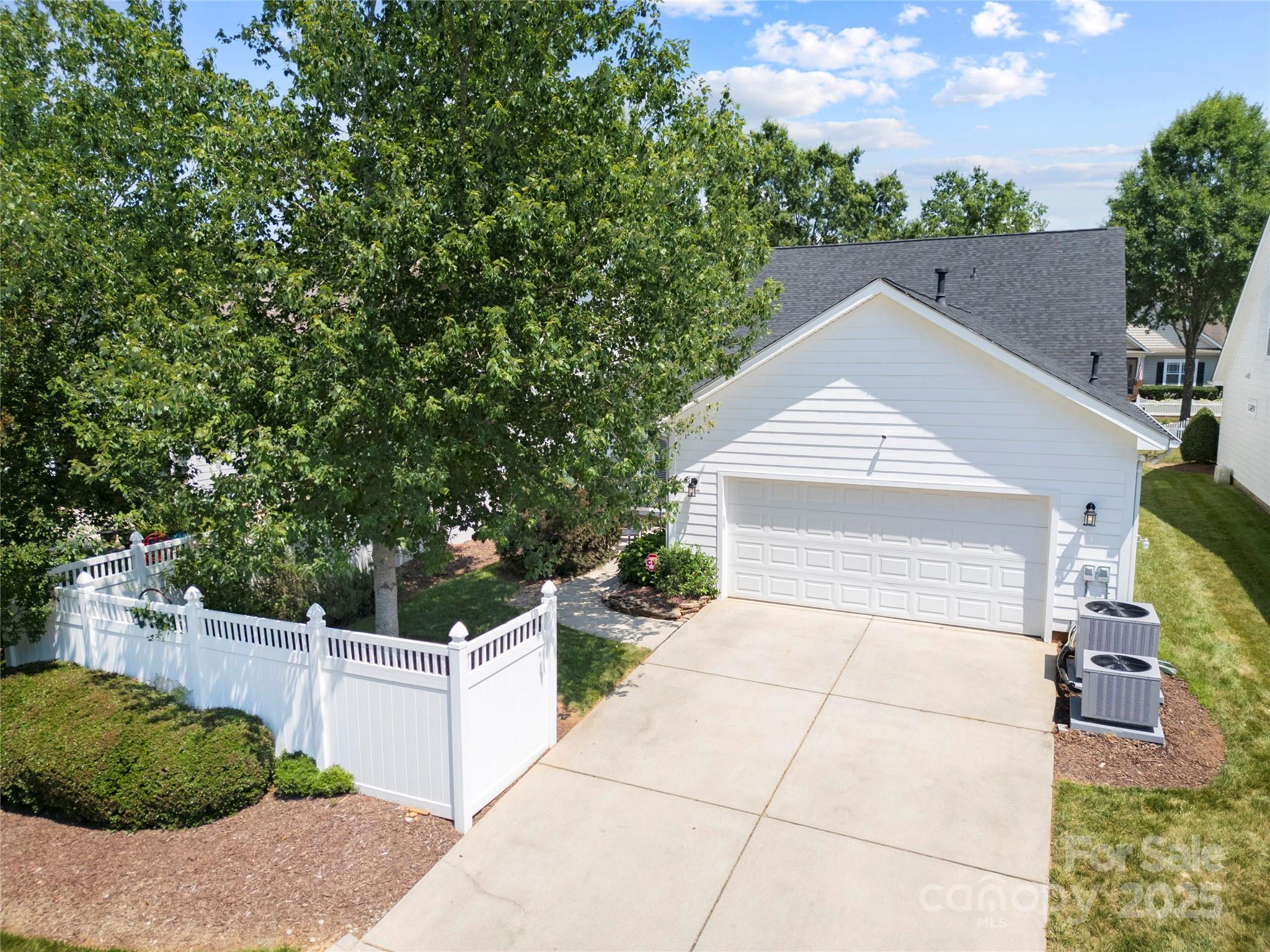 1103 Phar Lap Drive Property Photo 38