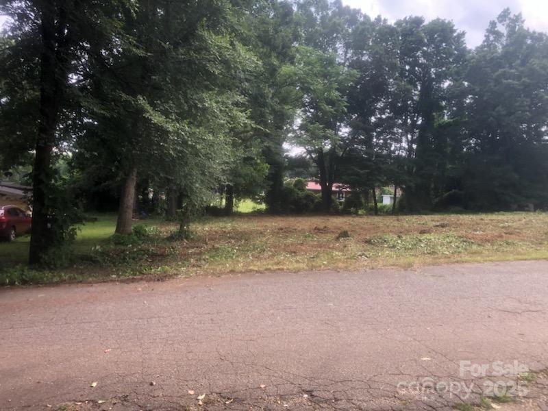 2507 Pacer Lane Property Photo 1