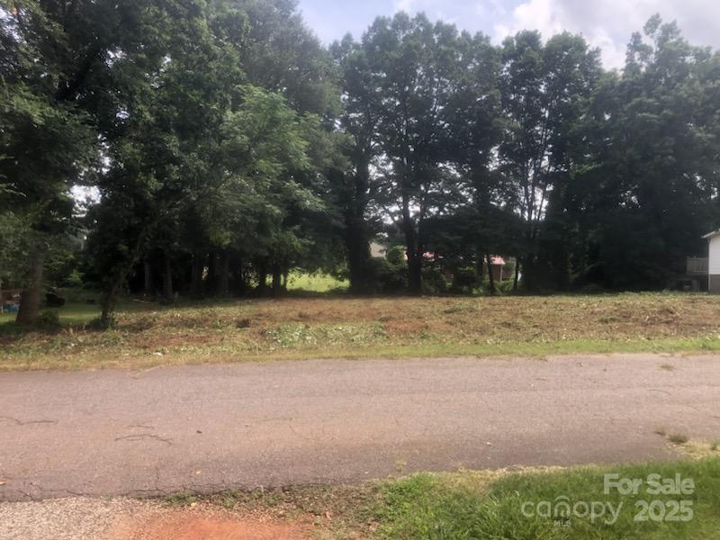 2507 Pacer Lane Property Photo 3