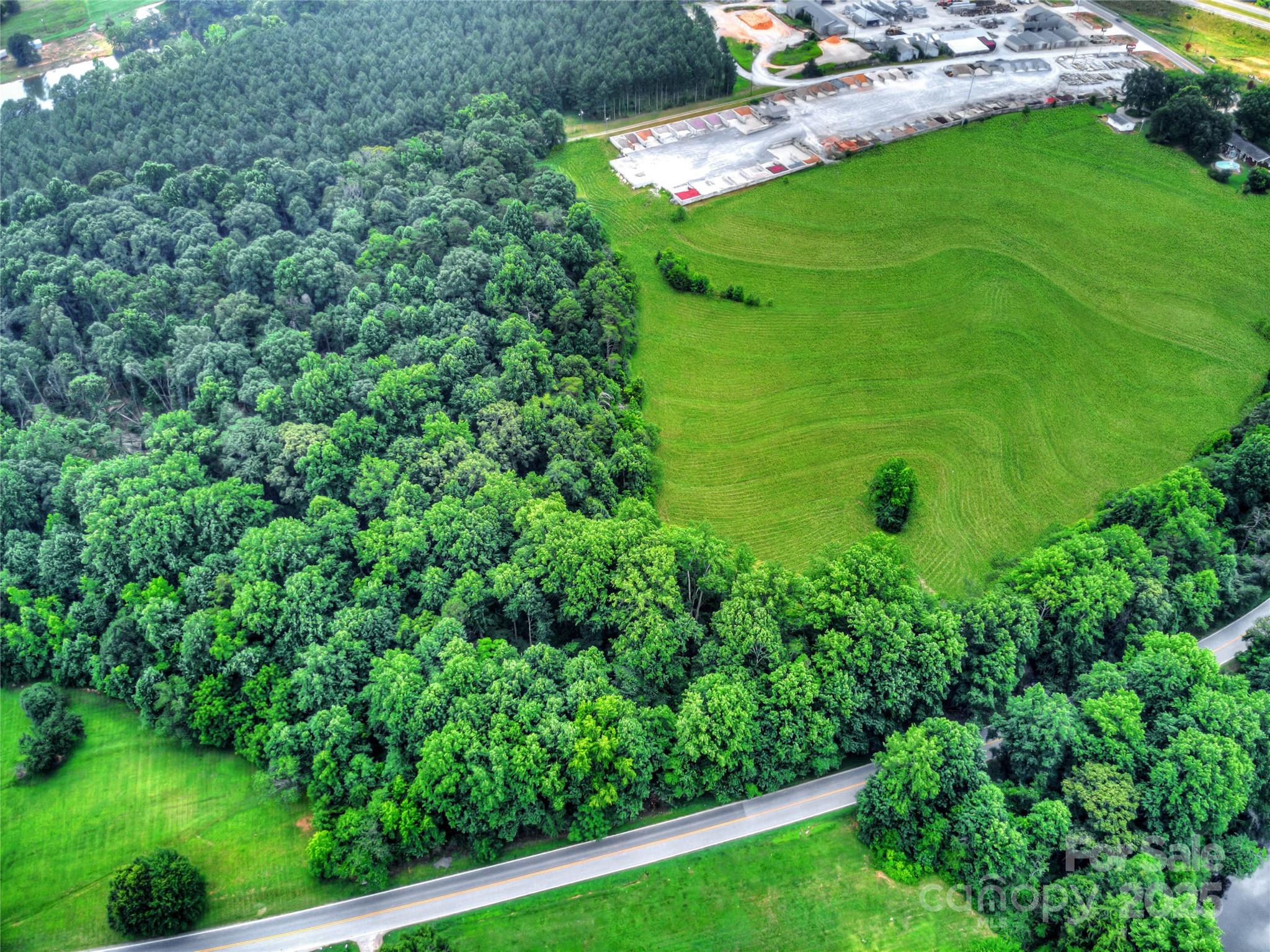 1416 Airport Road Property Photo 4