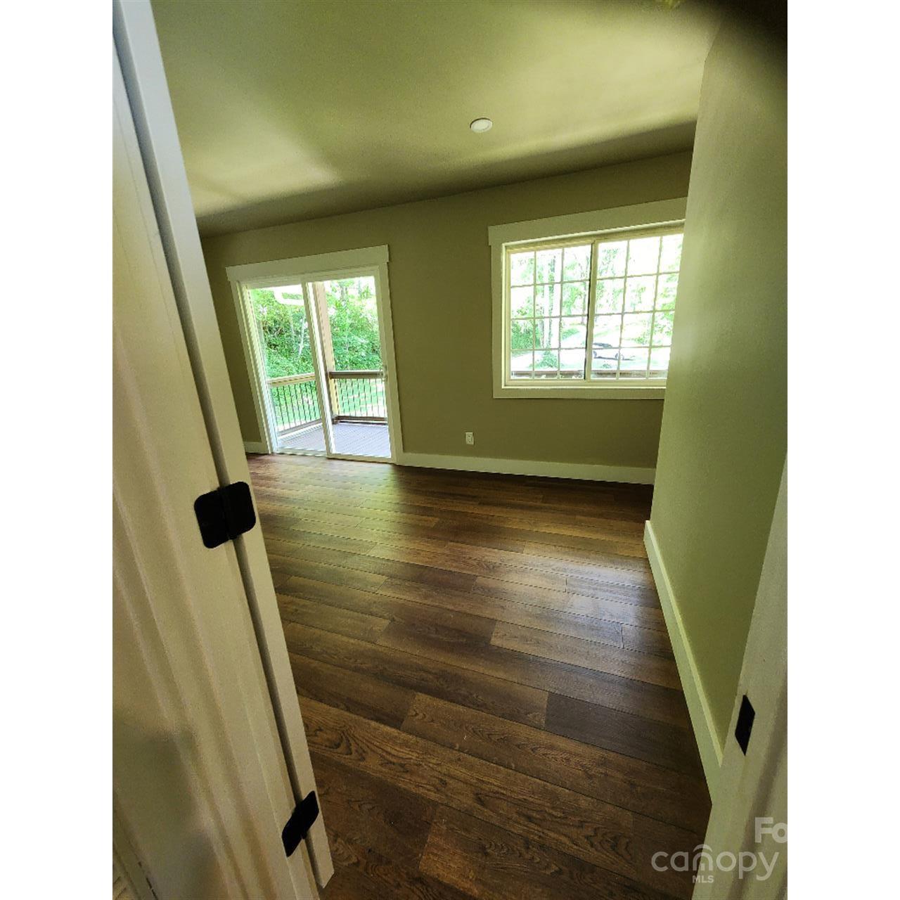 283 Robin Drive Property Photo 19