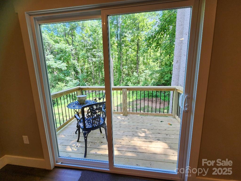 283 Robin Drive Property Photo 23